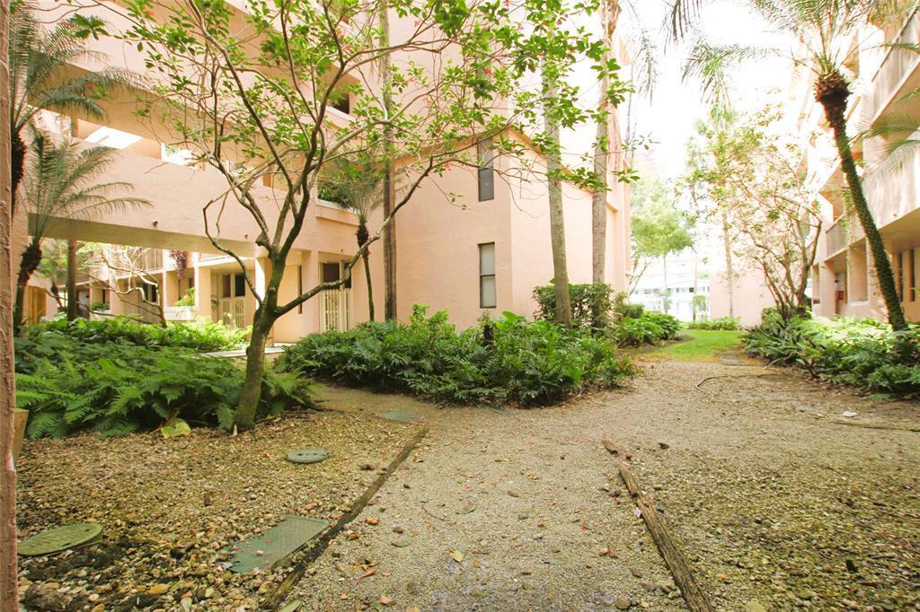 ROYAL PALM AT PLANTATION - Residential