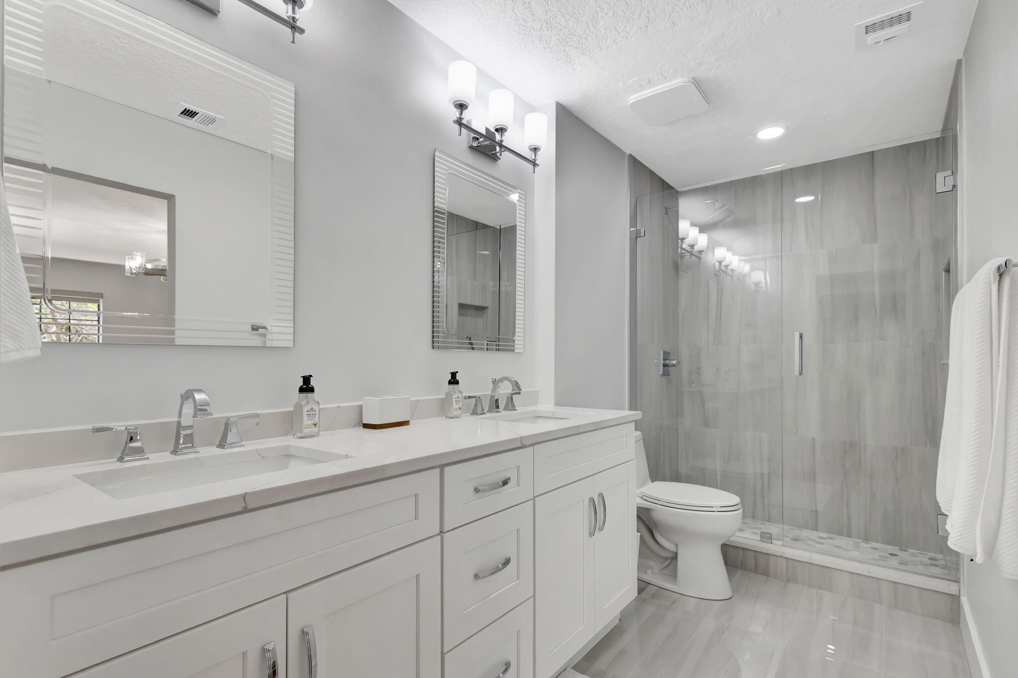 PGA RESORT COMMUNITY PL OF PRESTWICK CHASE UNIT 1 - Residential Lease