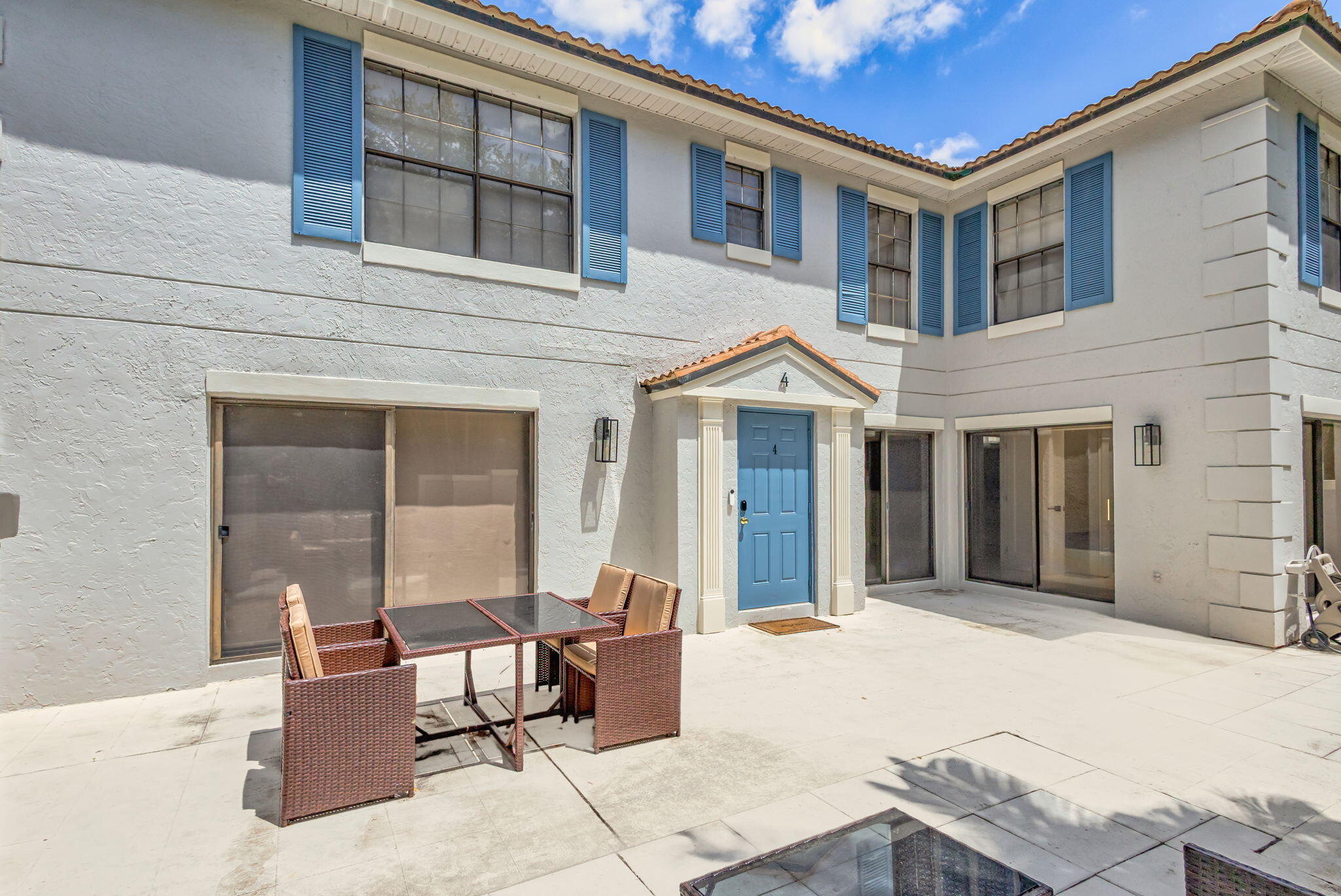 PGA RESORT COMMUNITY PL OF PRESTWICK CHASE UNIT 1 - Residential Lease