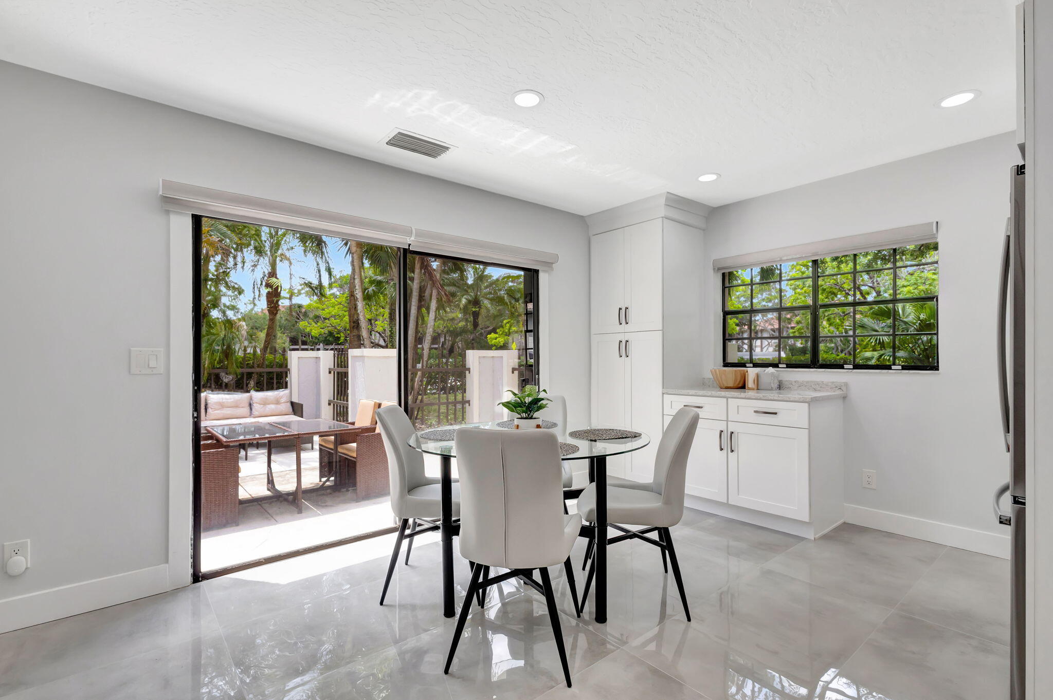 PGA RESORT COMMUNITY PL OF PRESTWICK CHASE UNIT 1 - Residential Lease