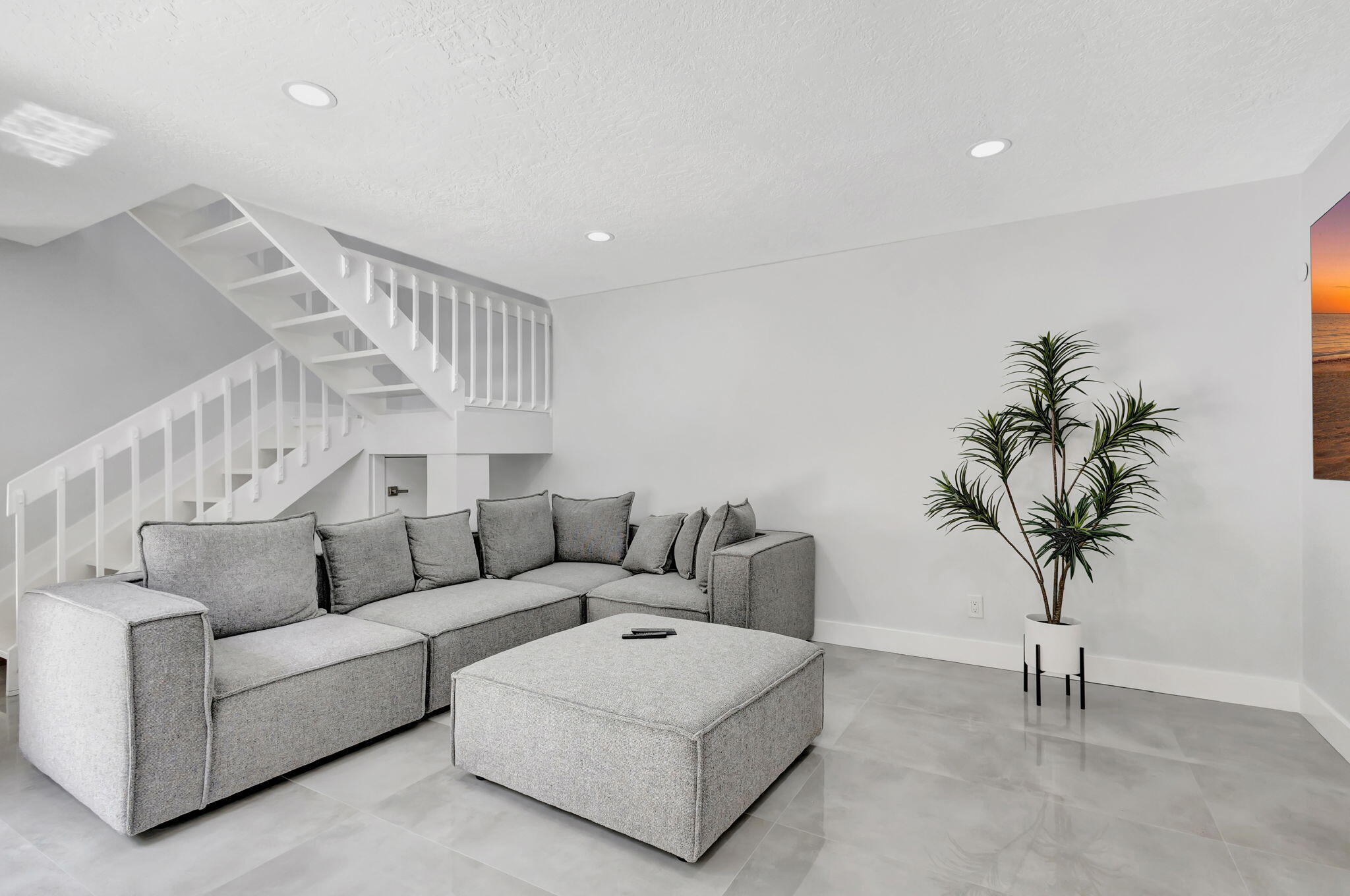 PGA RESORT COMMUNITY PL OF PRESTWICK CHASE UNIT 1 - Residential Lease