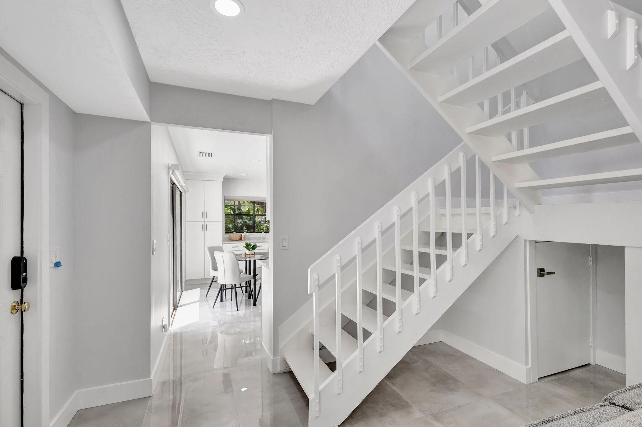 PGA RESORT COMMUNITY PL OF PRESTWICK CHASE UNIT 1 - Residential Lease