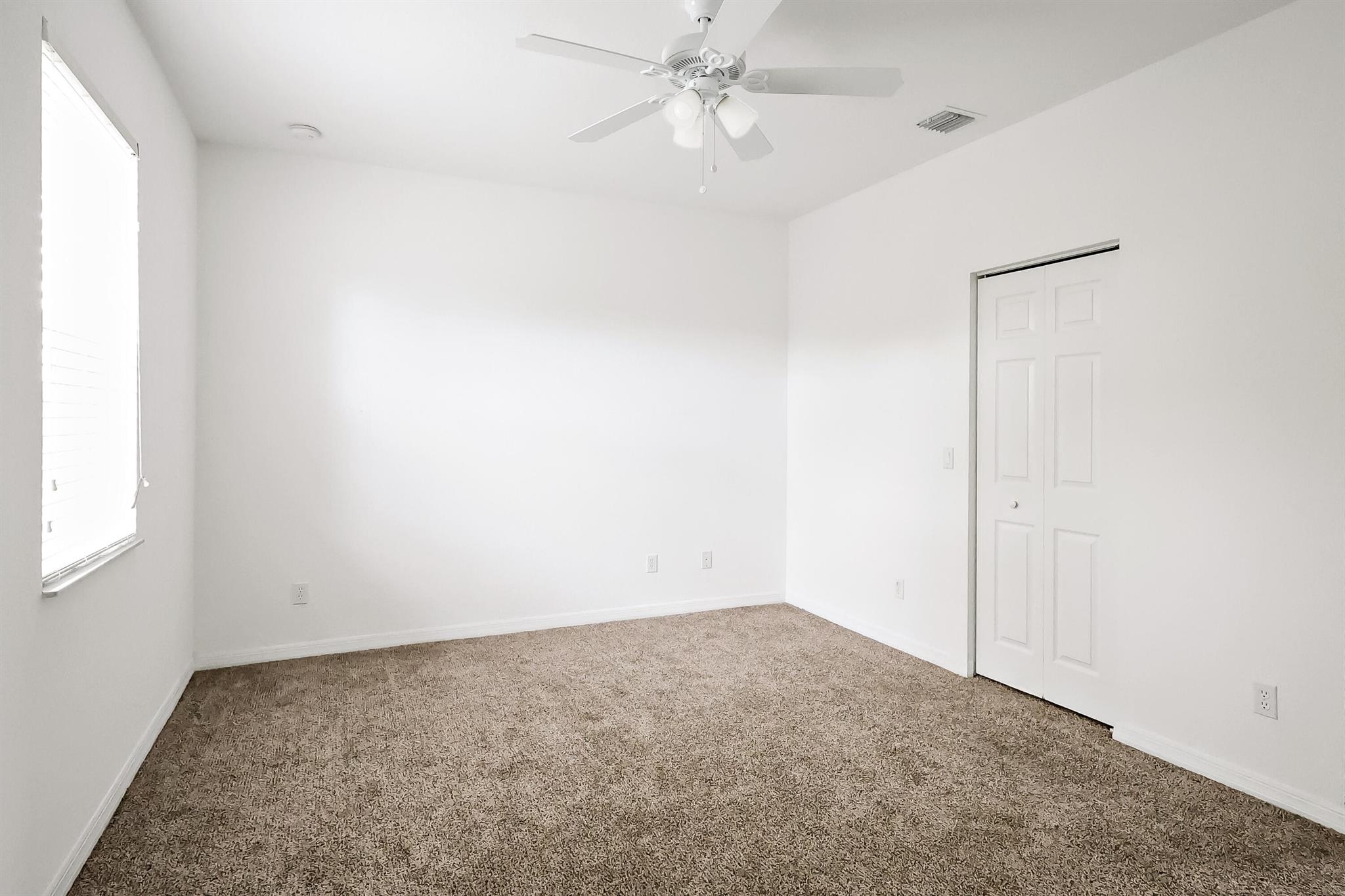 PALM BREEZES CLUB - Residential