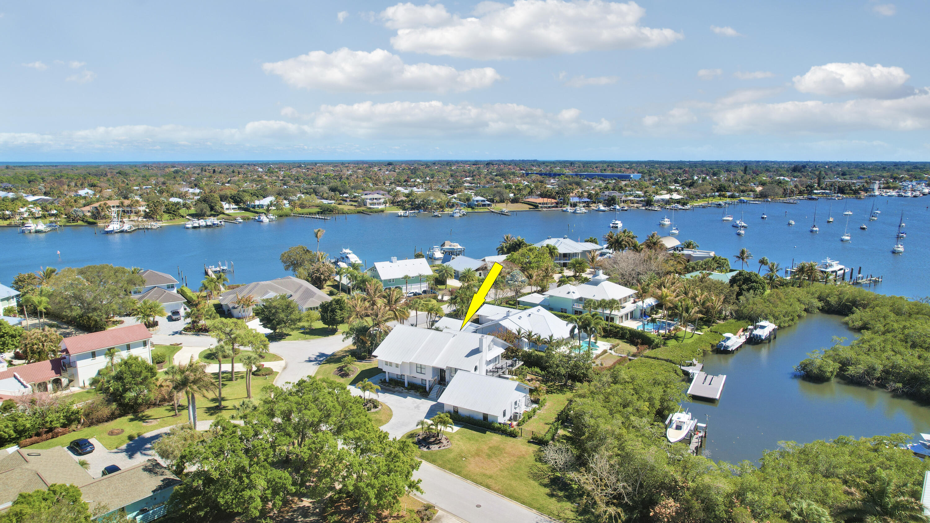 MARINER CAY YACHT CLUB - Residential