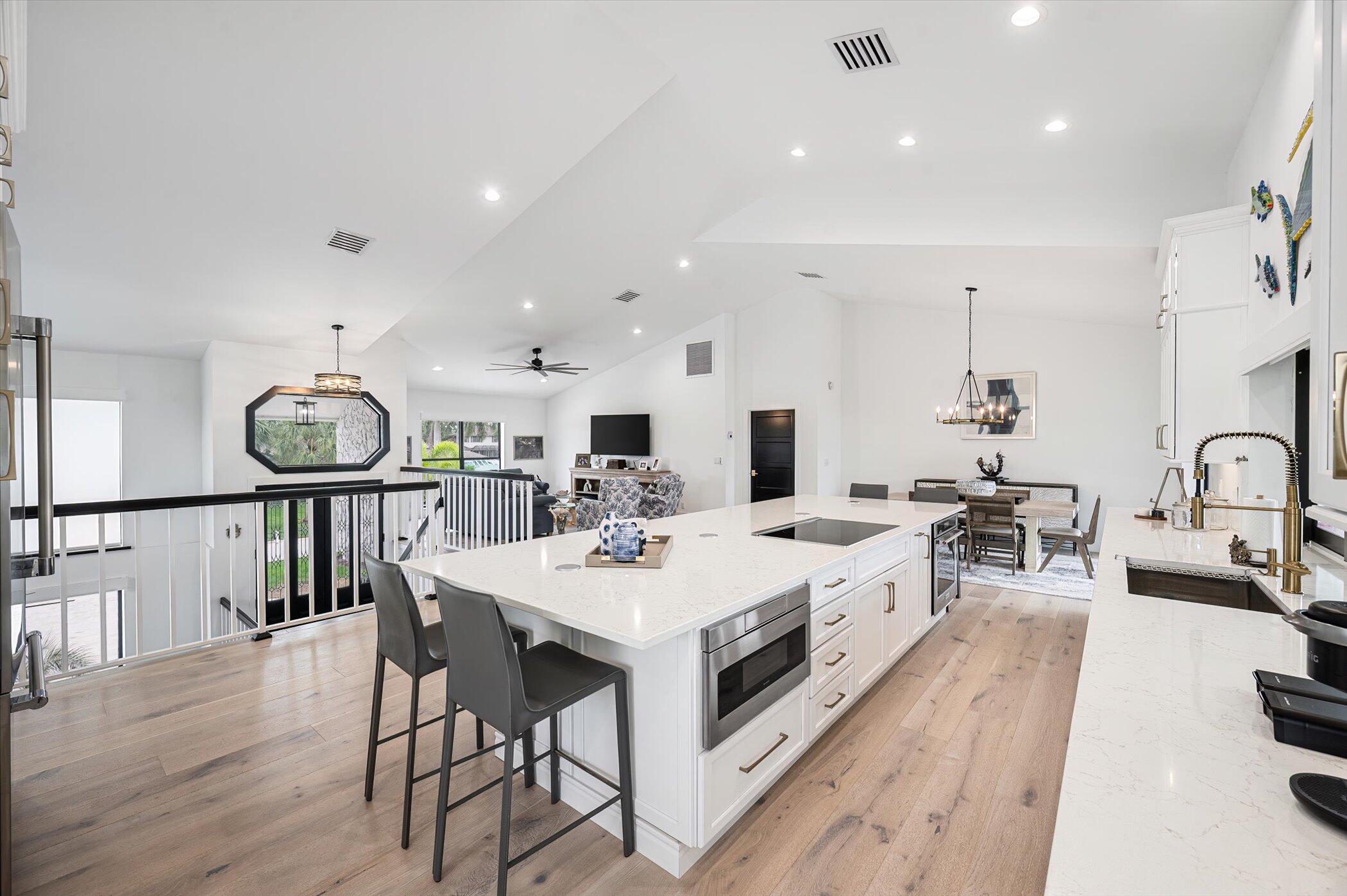 4290 SE Whiticar Way