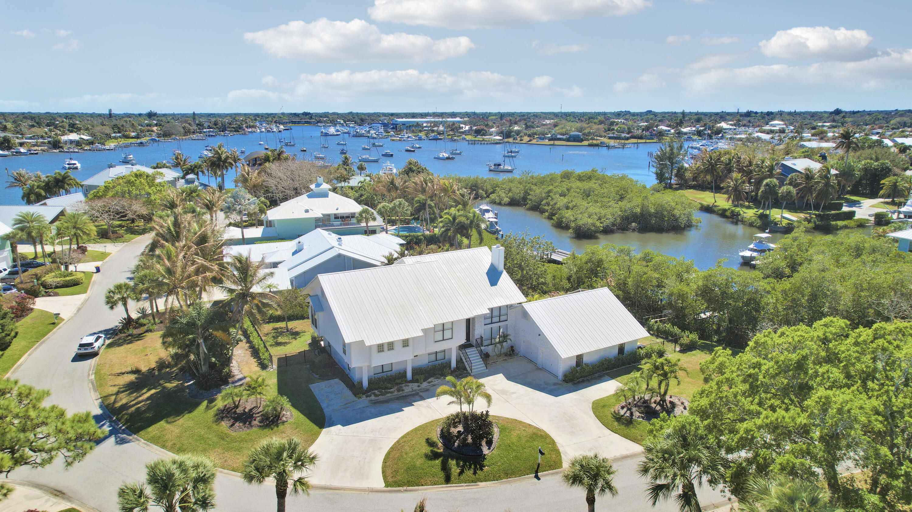 4290 SE Whiticar Way