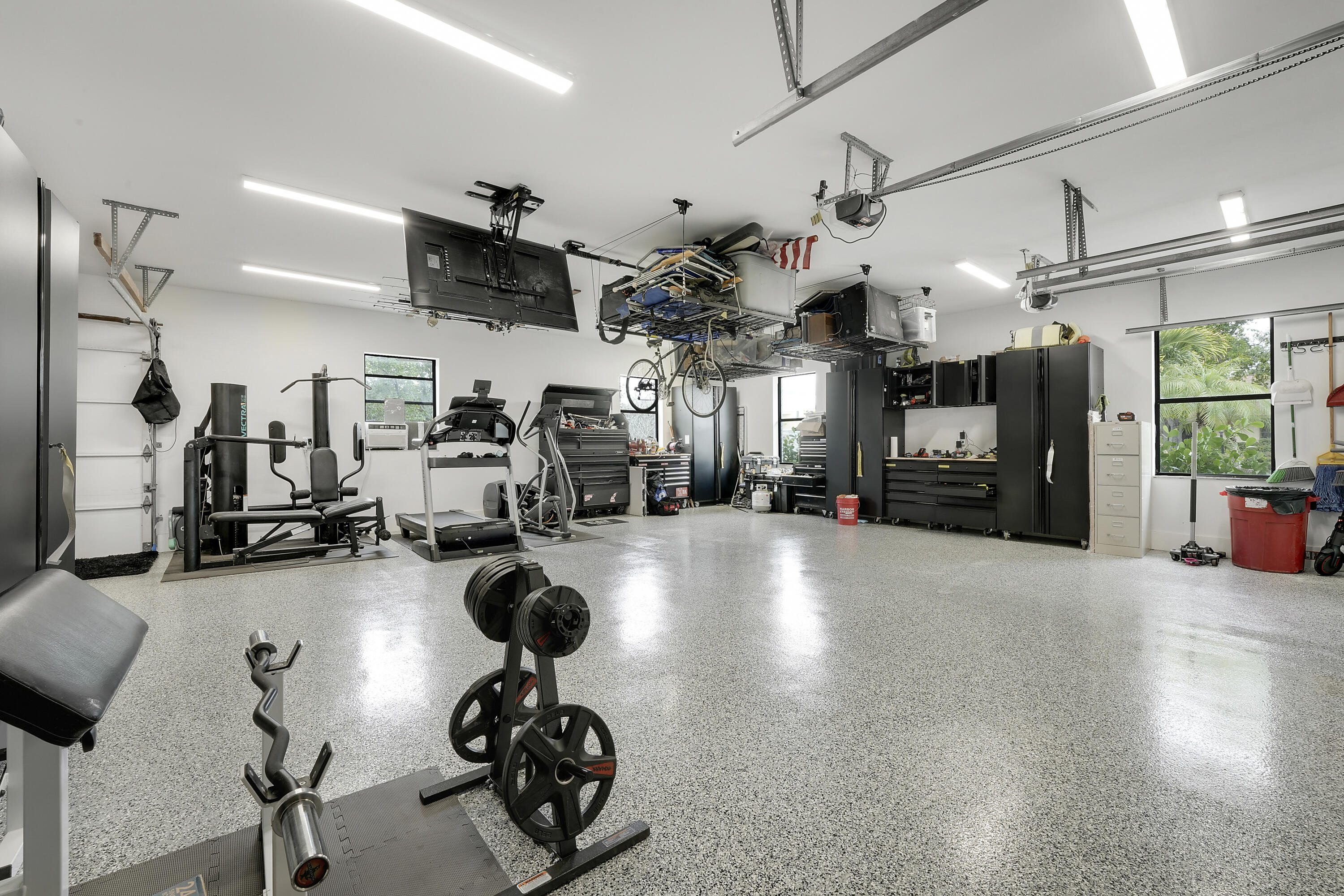 MARINER CAY YACHT CLUB - Residential