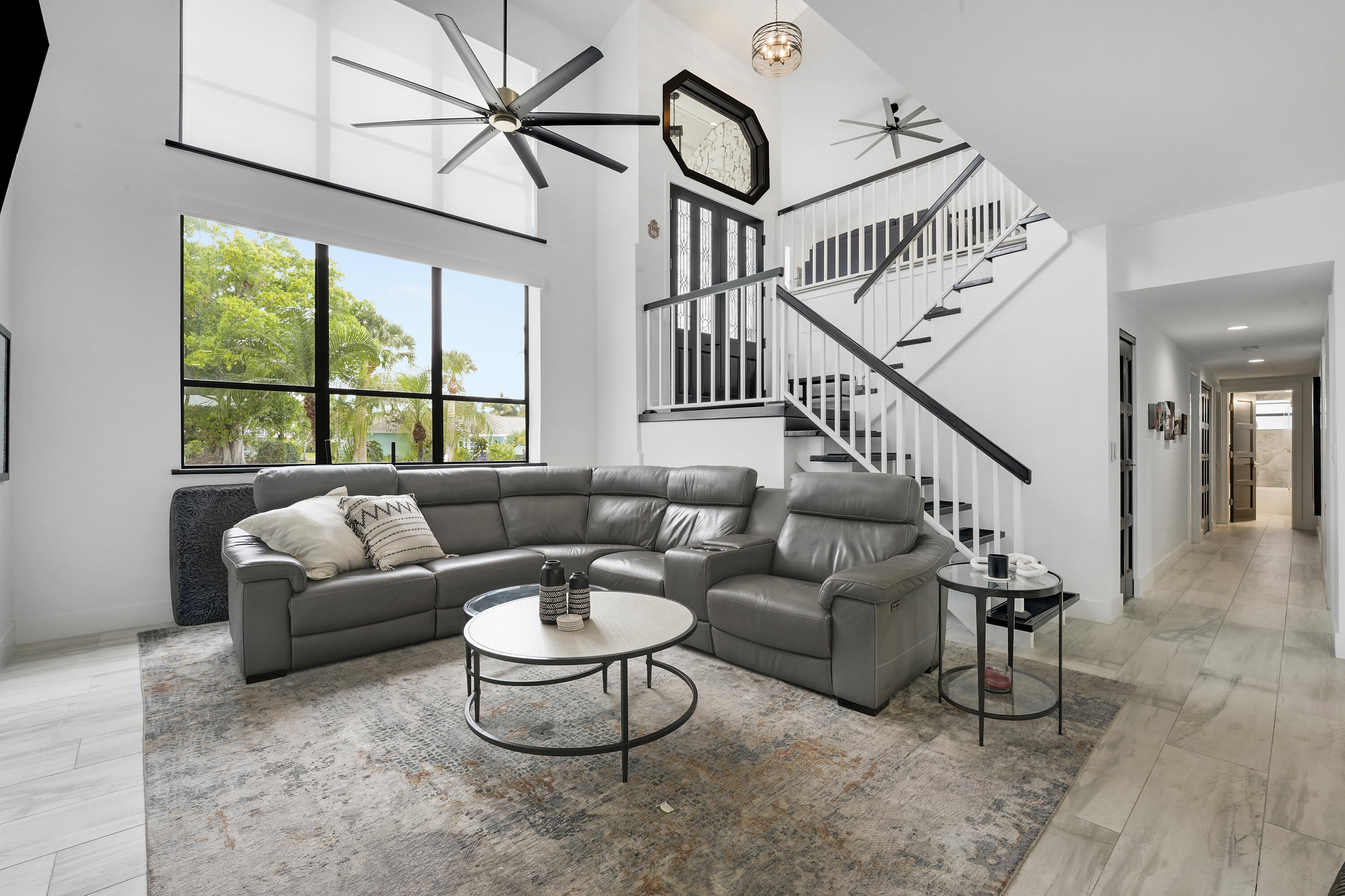 MARINER CAY YACHT CLUB - Residential