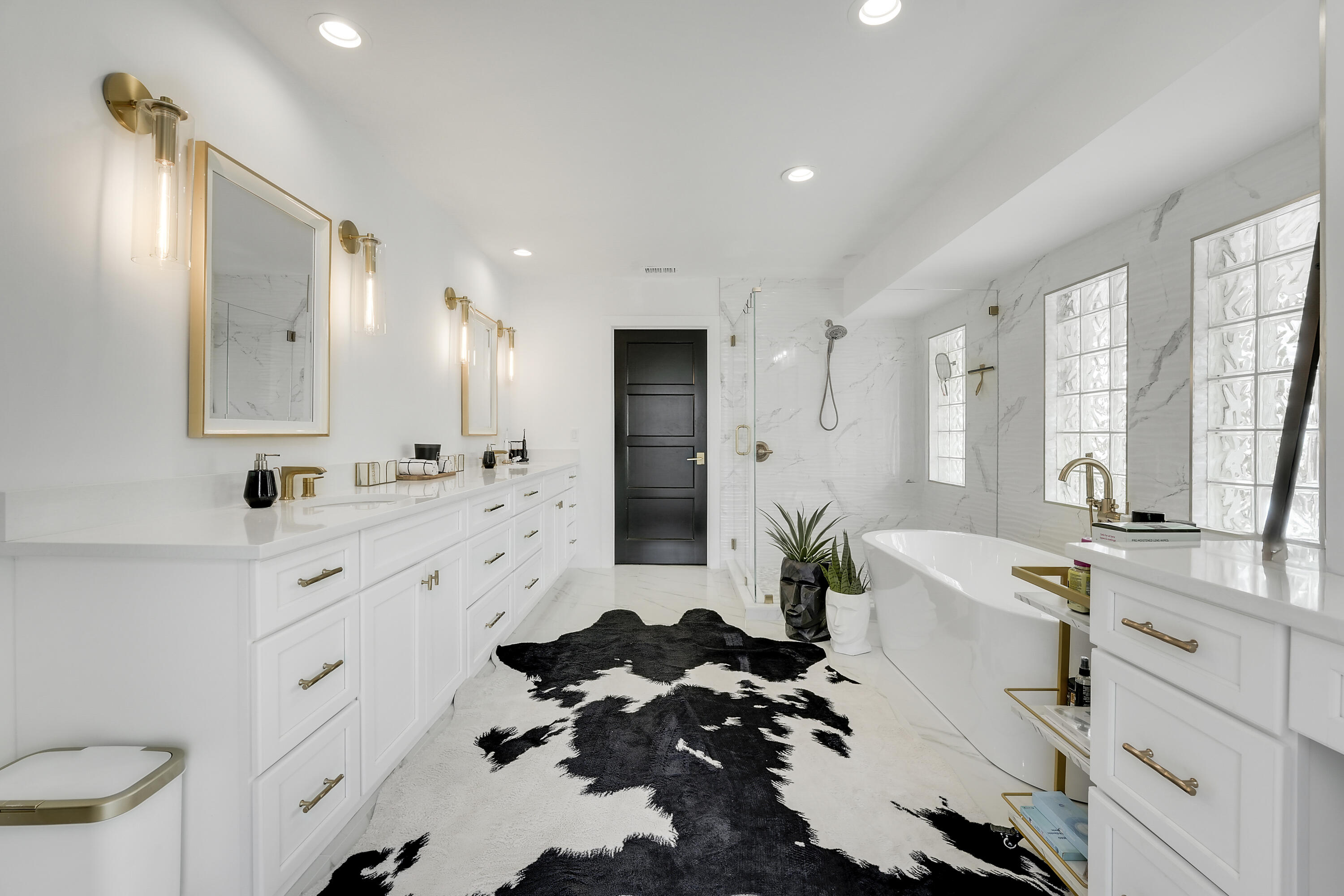 MARINER CAY YACHT CLUB - Residential