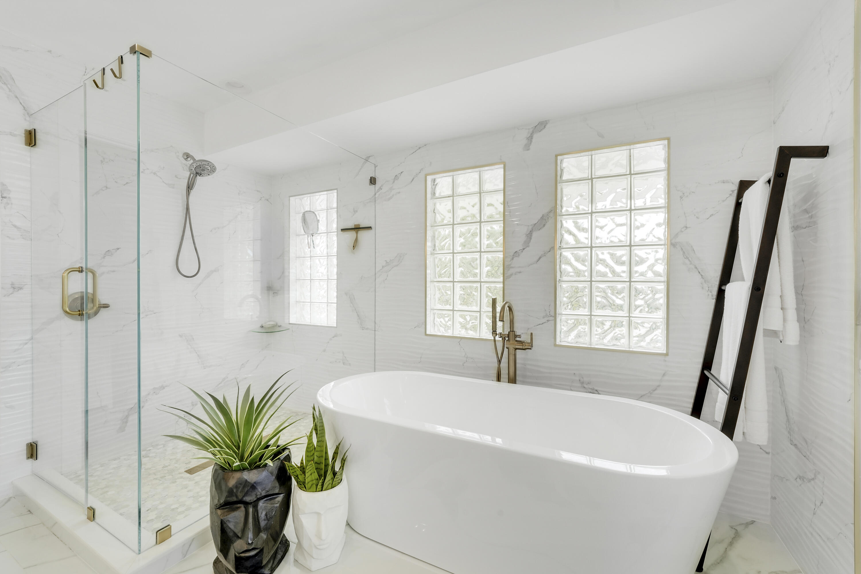 MARINER CAY YACHT CLUB - Residential