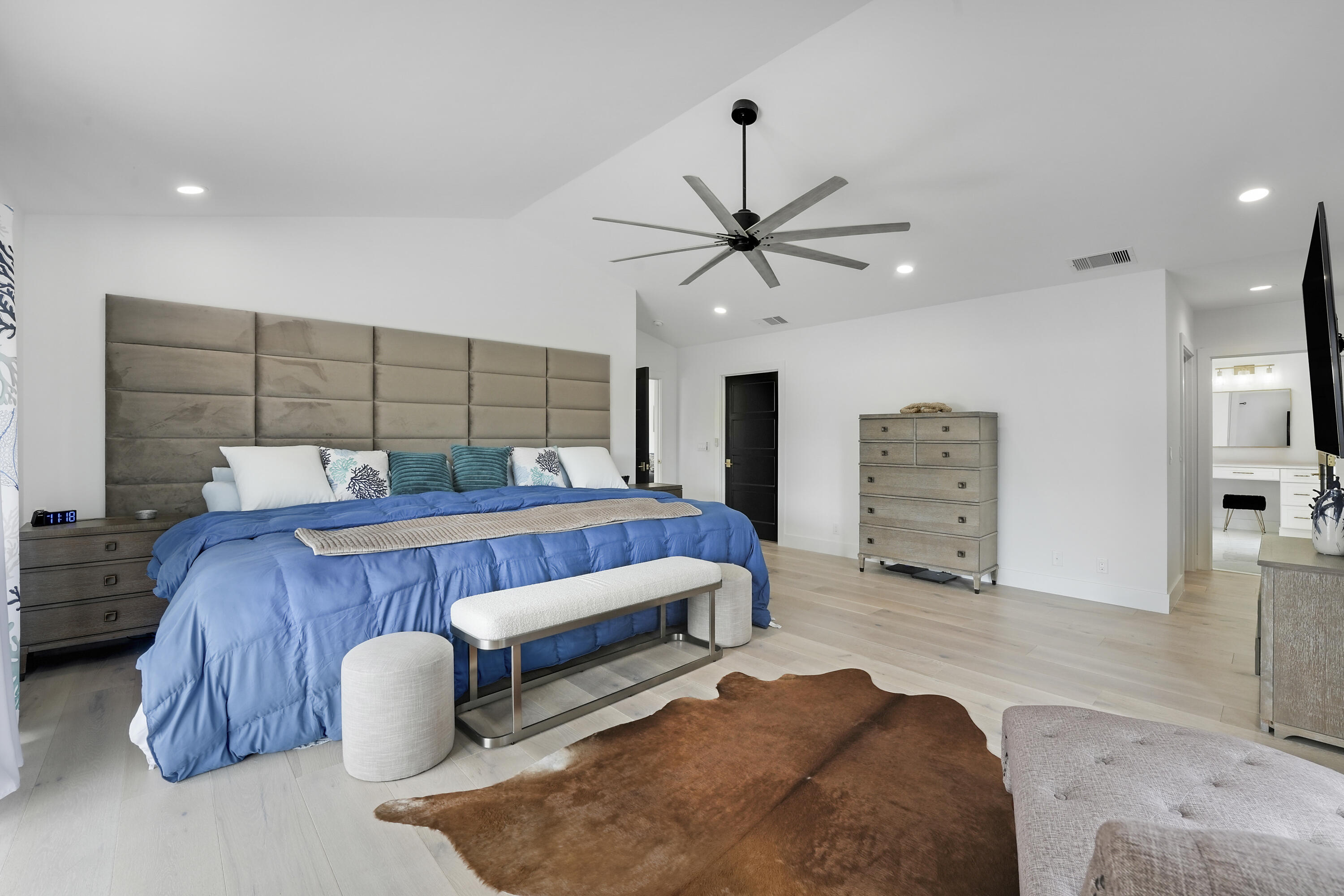 MARINER CAY YACHT CLUB - Residential