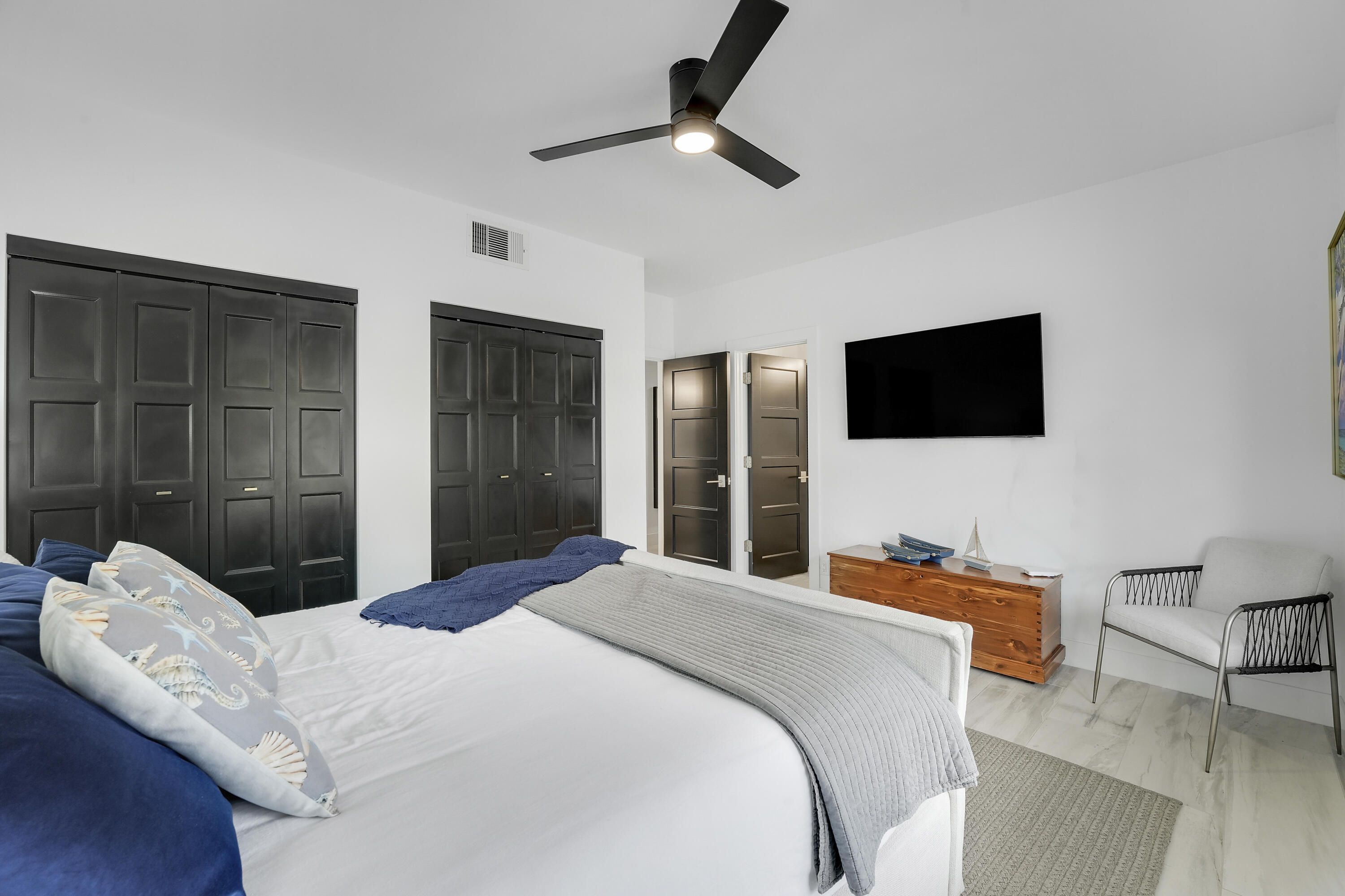 MARINER CAY YACHT CLUB - Residential