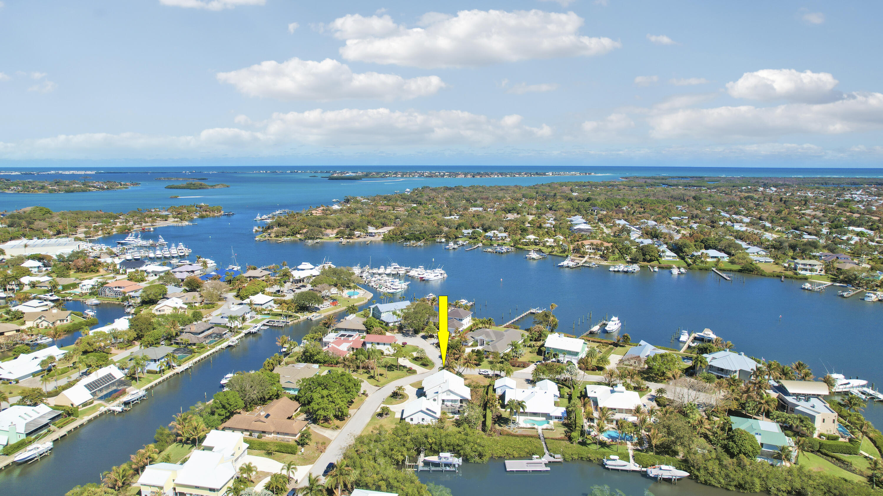 MARINER CAY YACHT CLUB - Residential