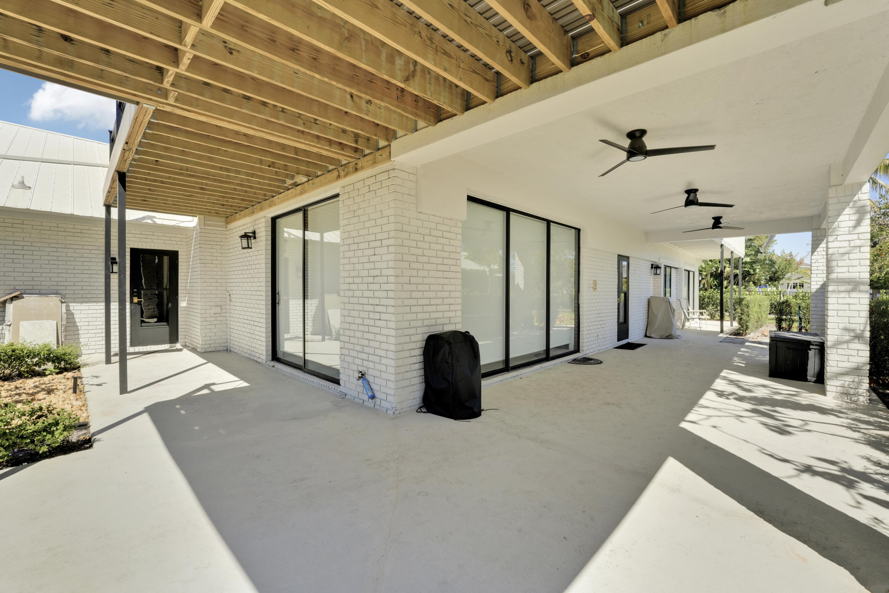 MARINER CAY YACHT CLUB - Residential