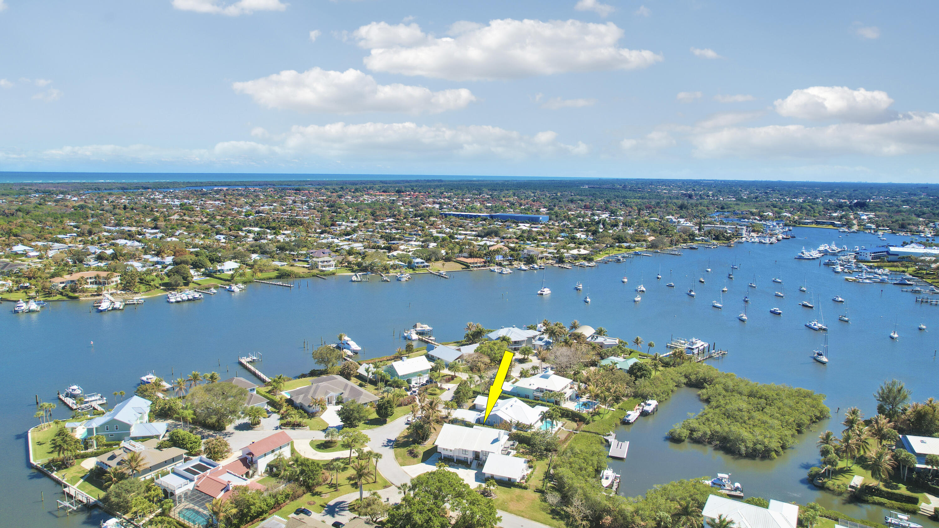 MARINER CAY YACHT CLUB - Residential