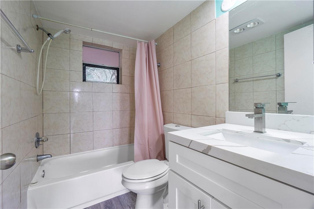 ARROWHEAD CONDO NO VII - Residential Lease