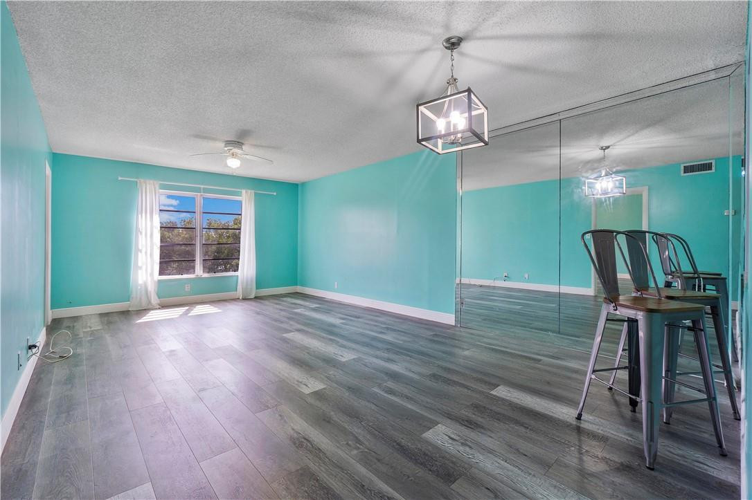ARROWHEAD CONDO NO VII - Residential Lease