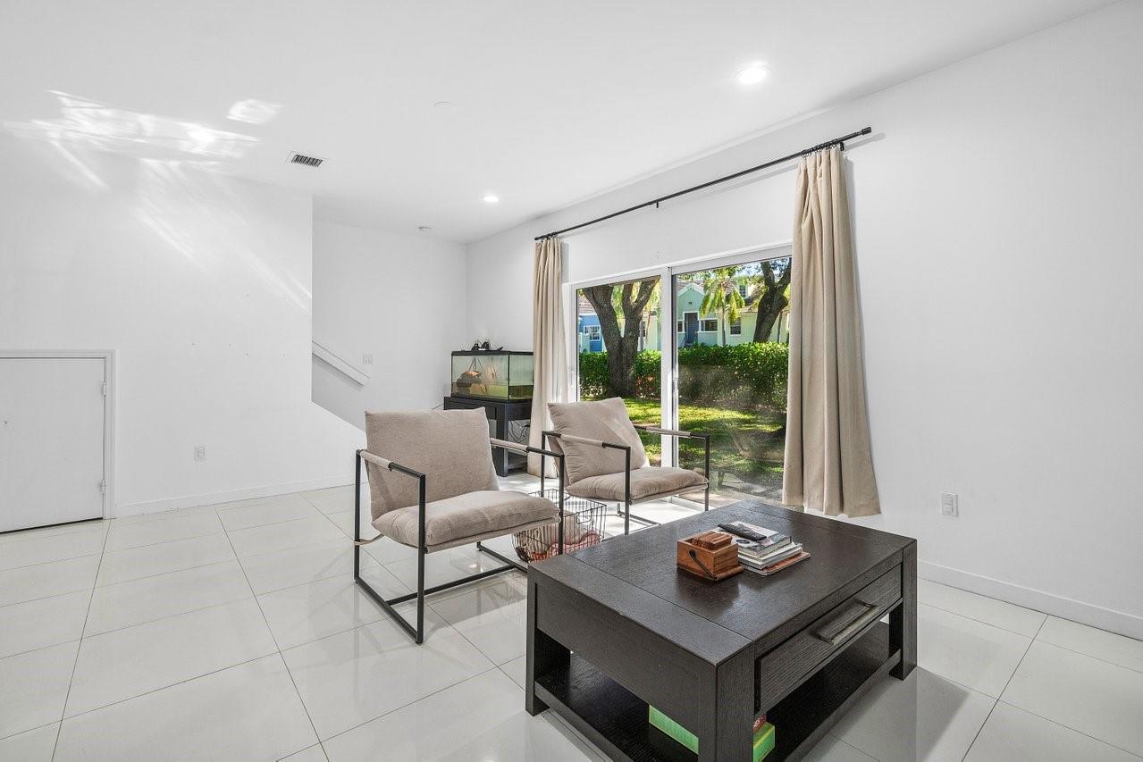 BAHIA DELRAY - Residential
