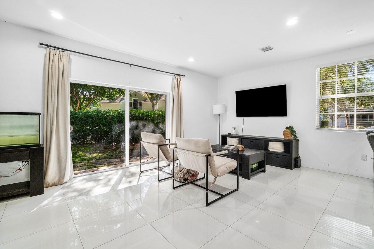 BAHIA DELRAY - Residential