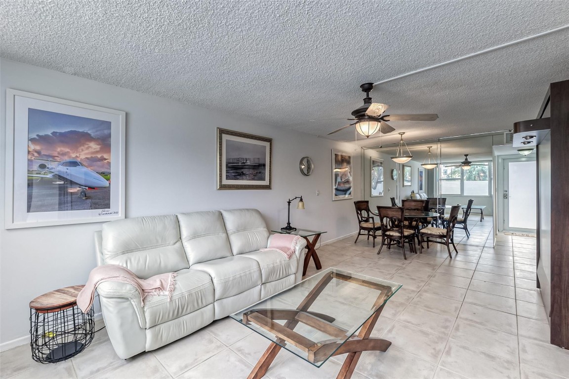 GRANADA HOUSE CONDO - Residential Lease