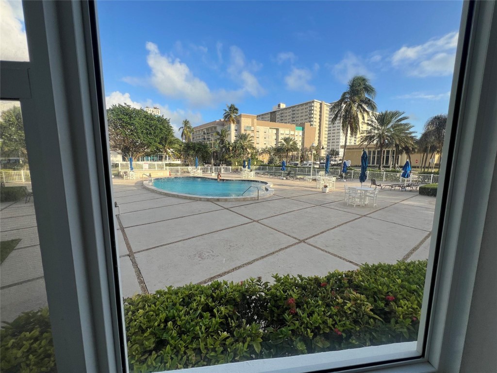 GRANADA HOUSE CONDO - Residential Lease