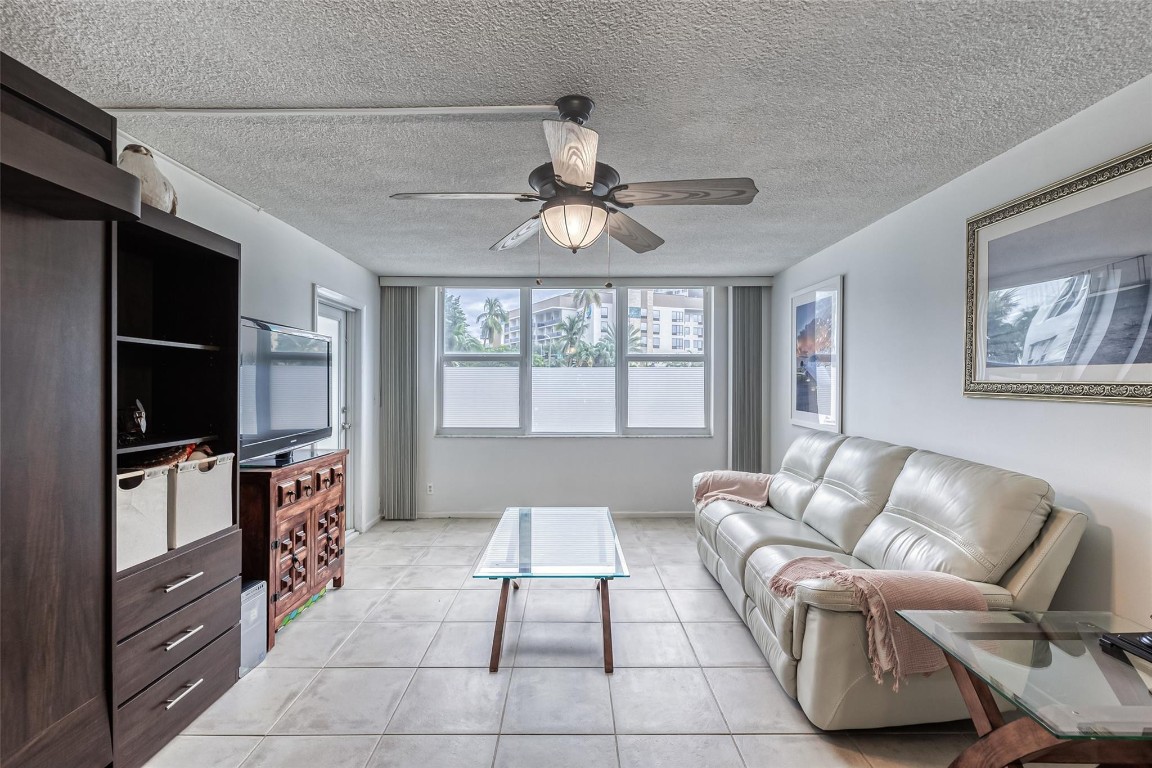 GRANADA HOUSE CONDO - Residential Lease