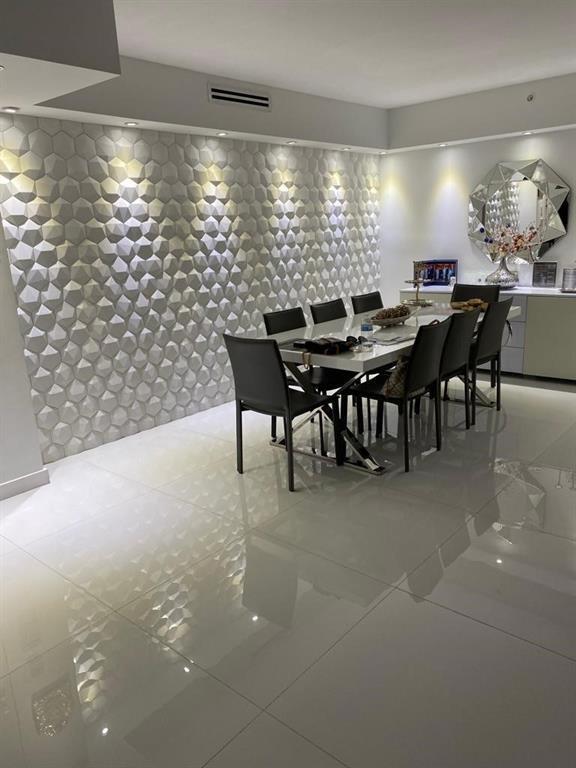 TURNBERRY ISLE SOUTH COND - Residential Lease