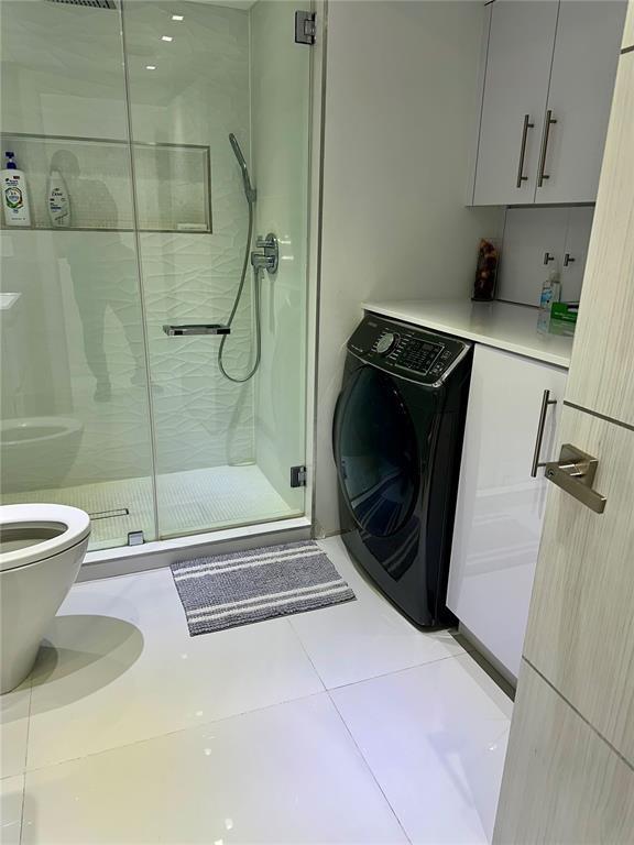 TURNBERRY ISLE SOUTH COND - Residential Lease