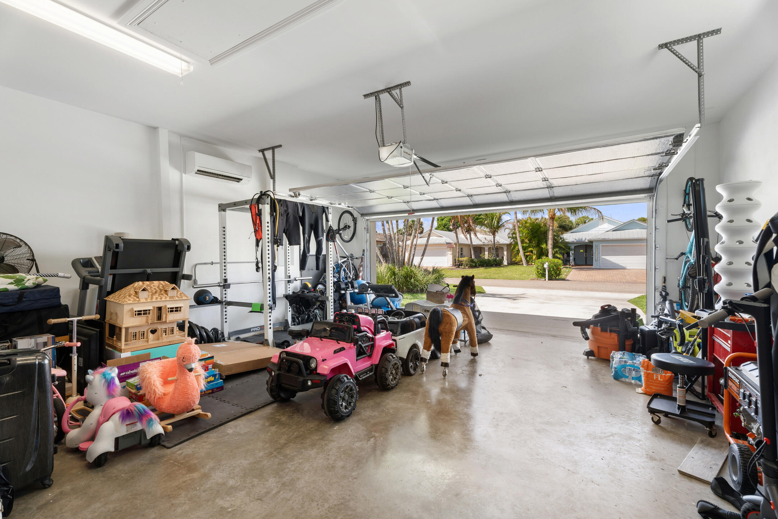 CINQUEZ PARK - Residential