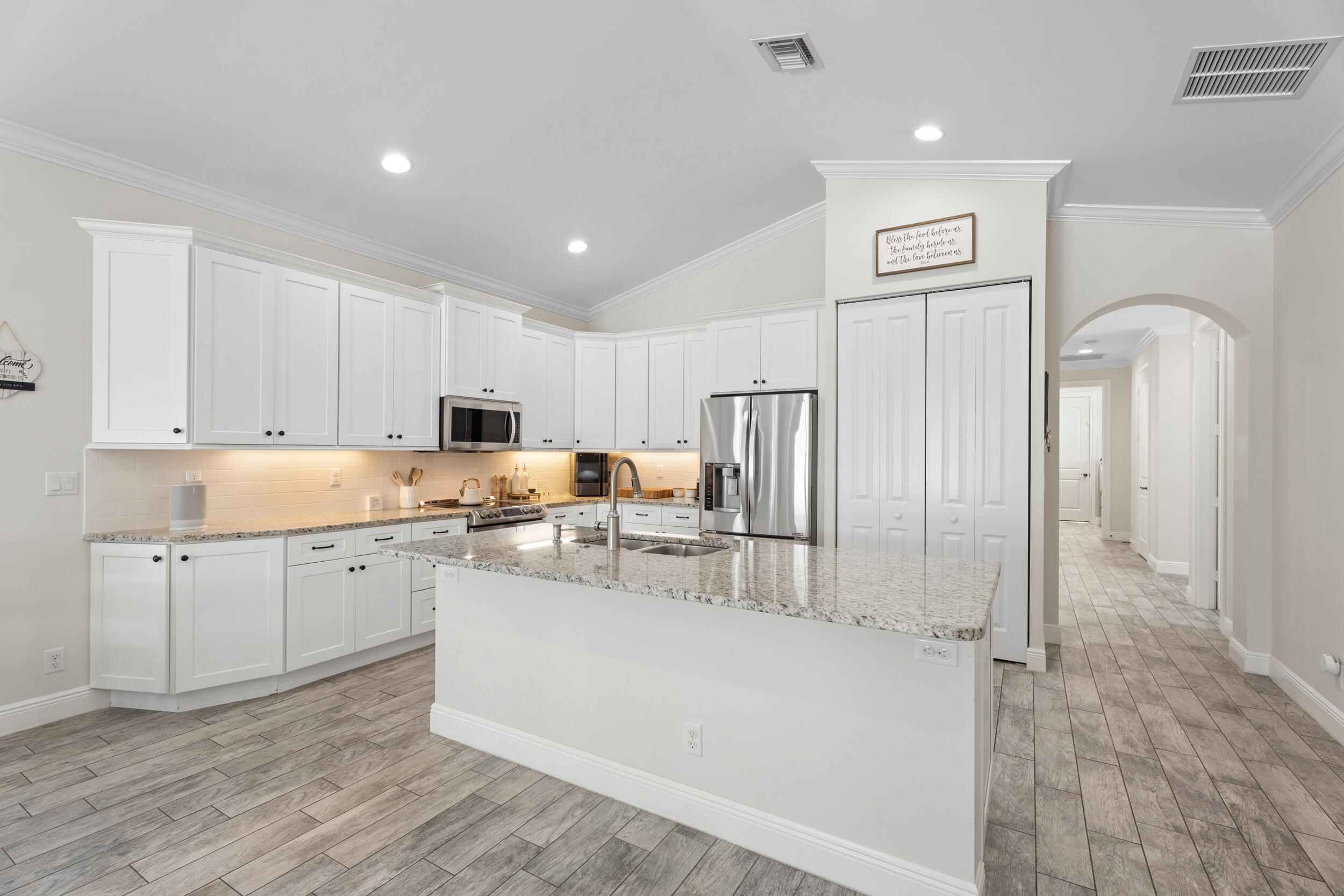 CINQUEZ PARK - Residential