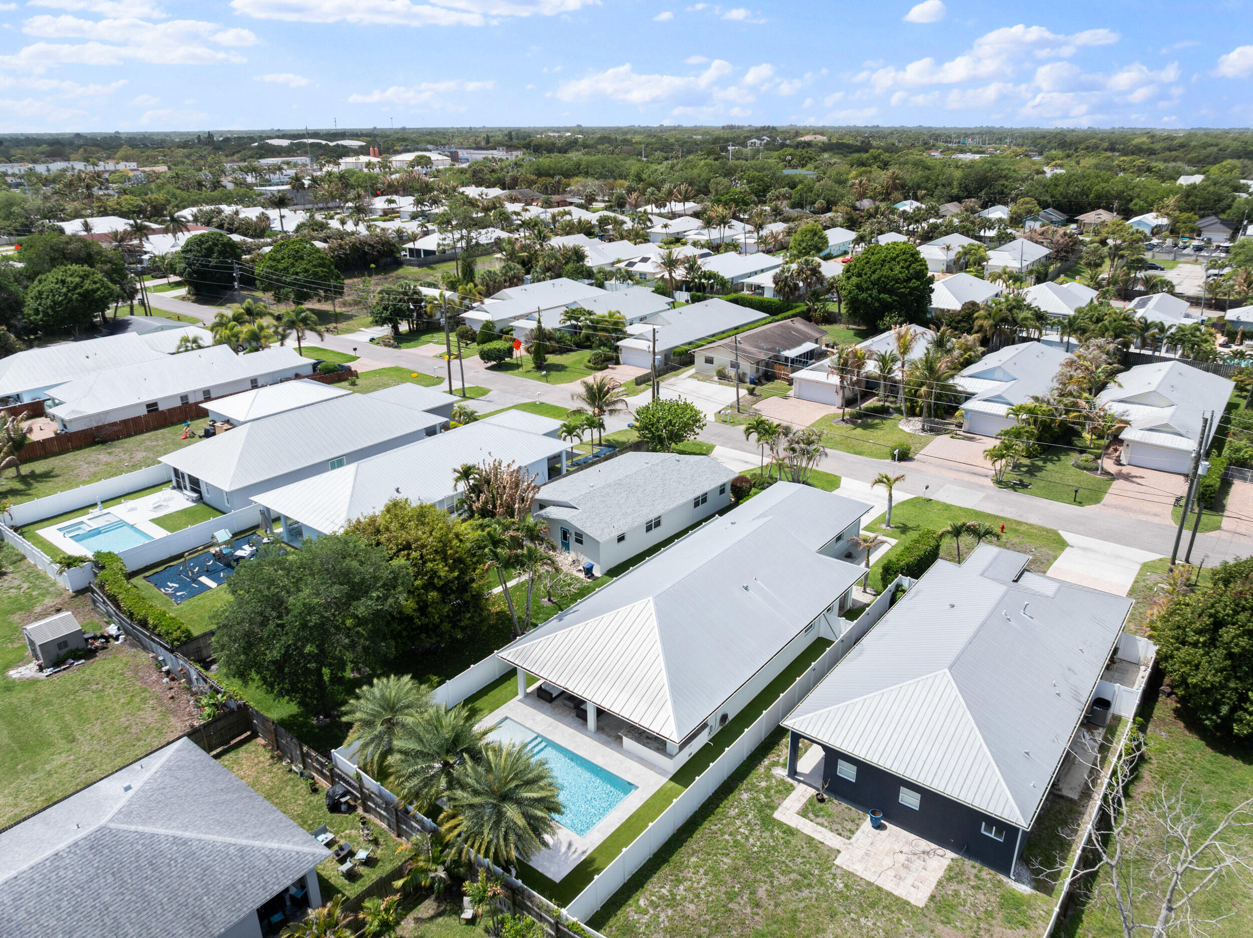 CINQUEZ PARK - Residential