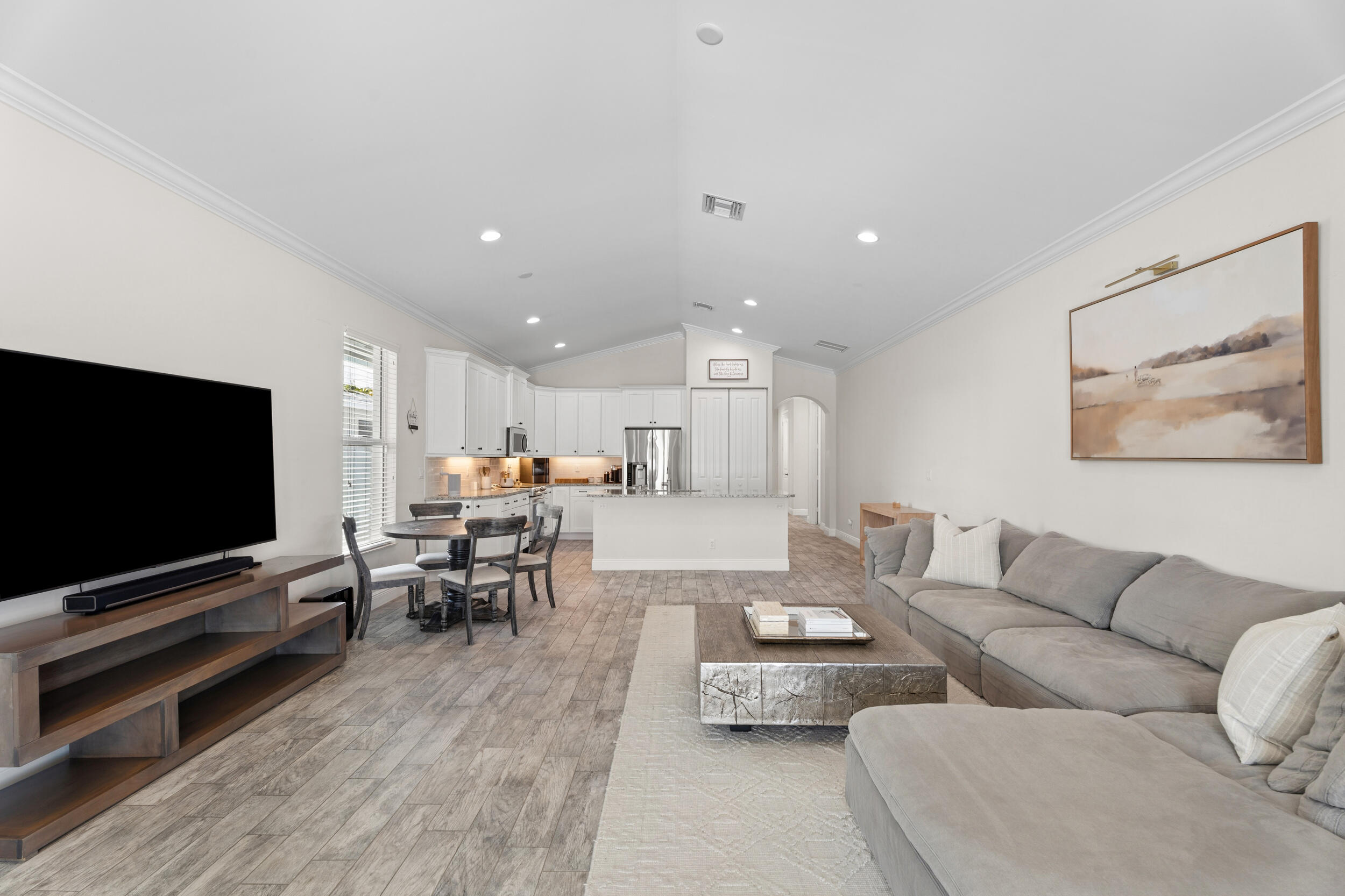 CINQUEZ PARK - Residential