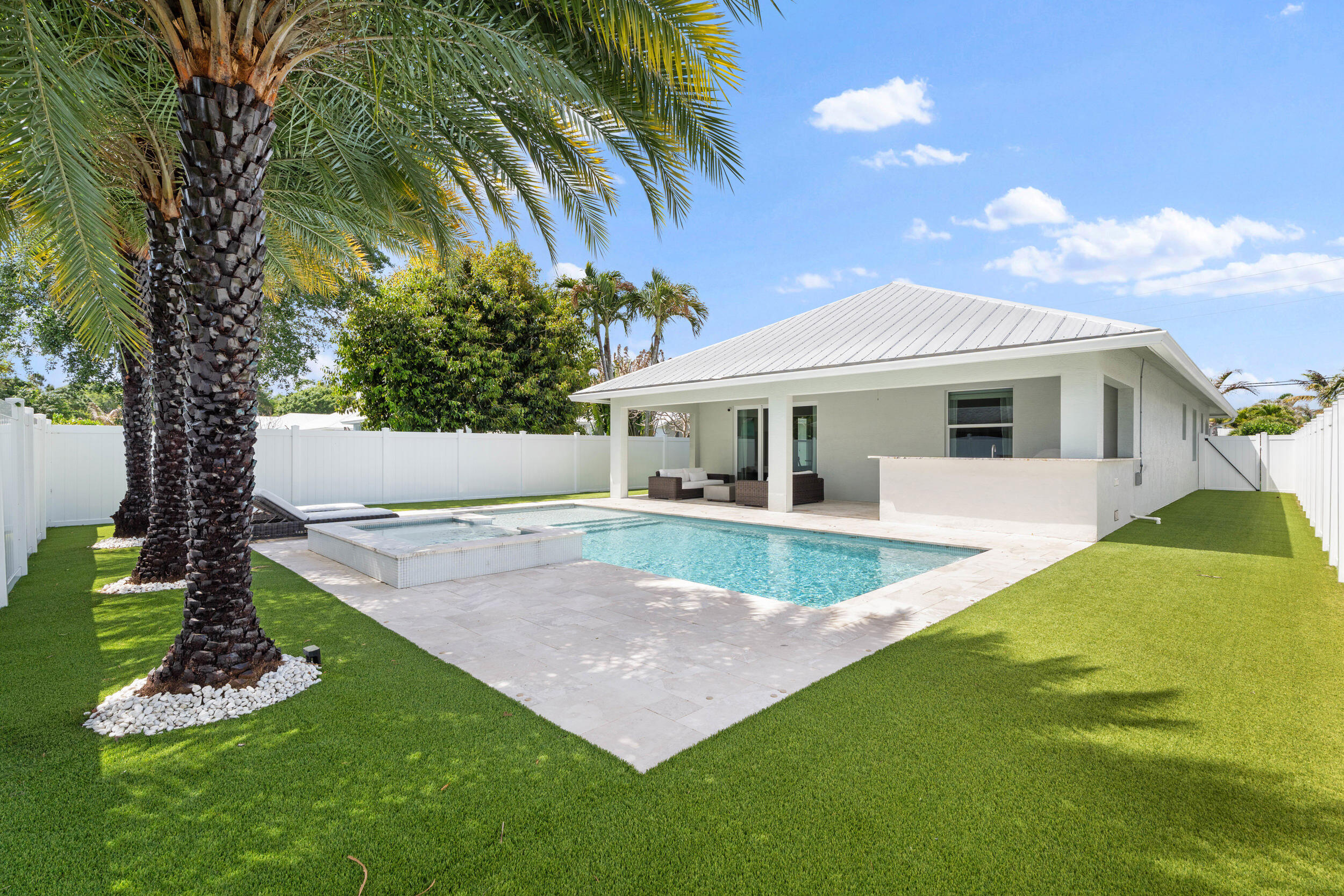 CINQUEZ PARK - Residential