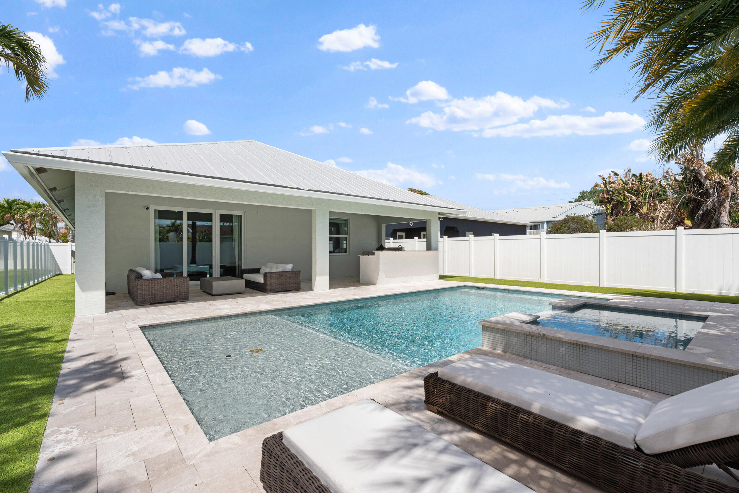 CINQUEZ PARK - Residential