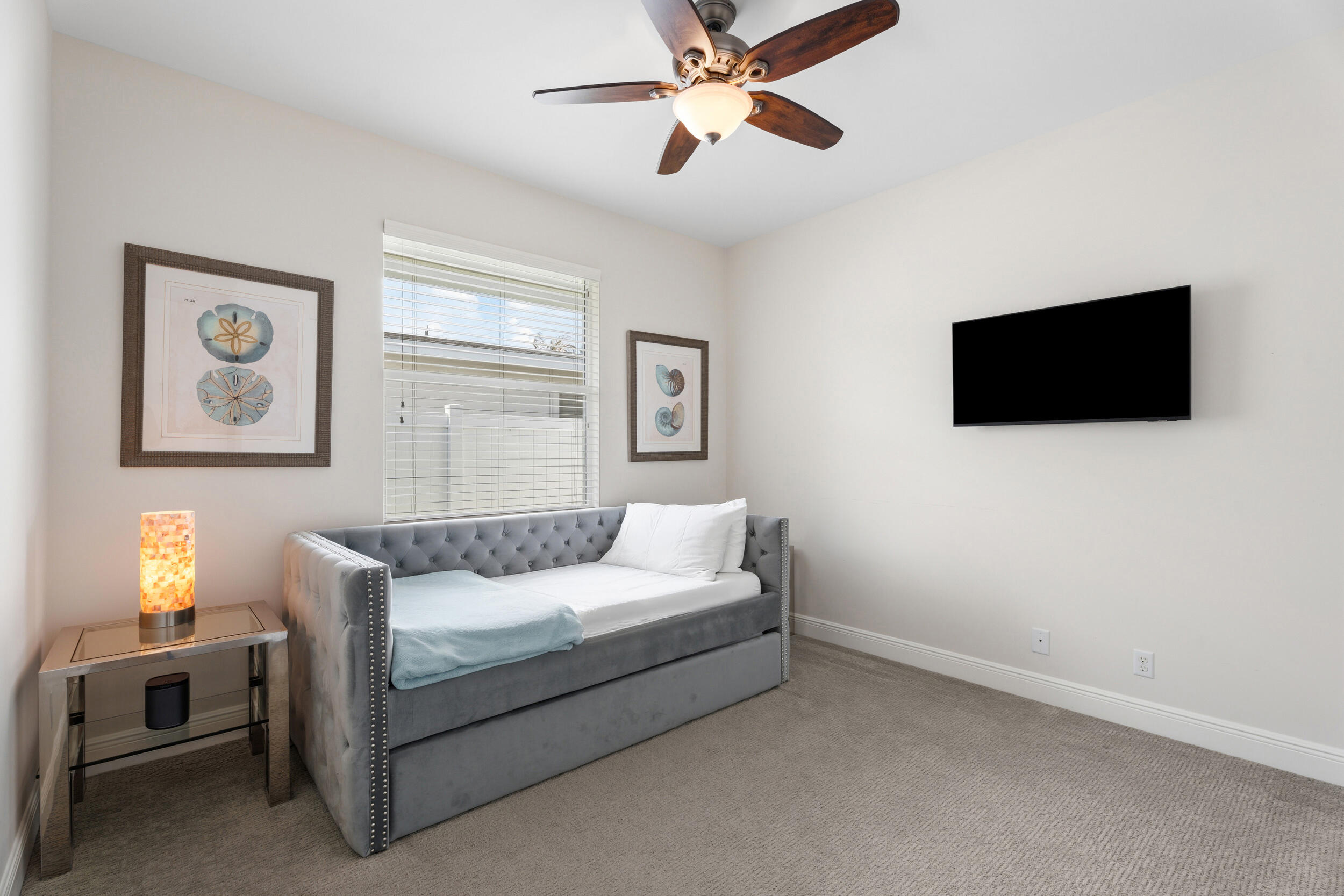CINQUEZ PARK - Residential