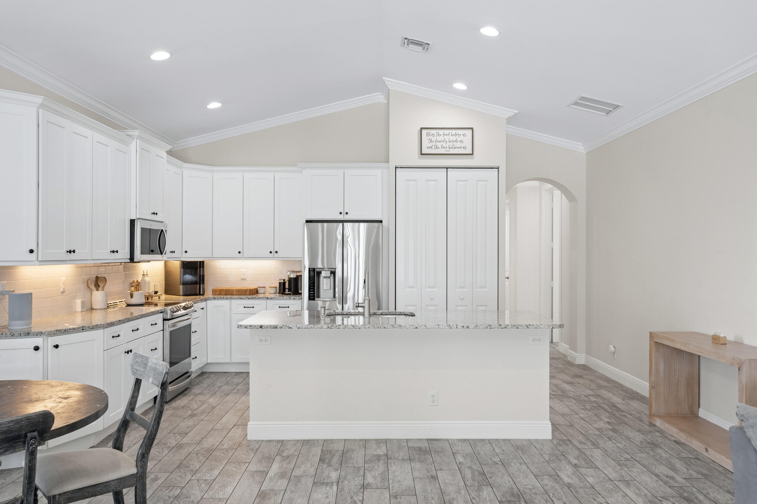 CINQUEZ PARK - Residential