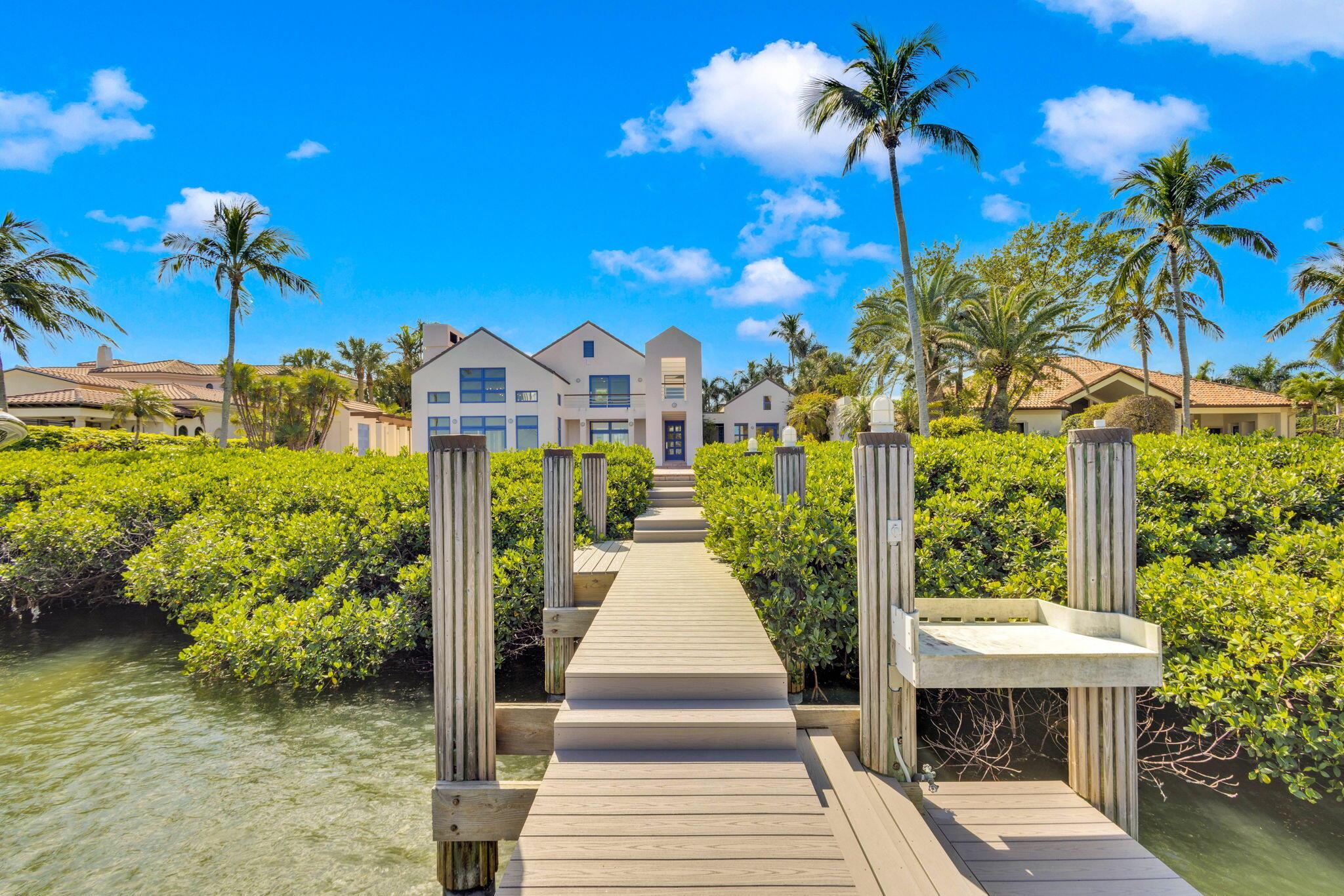 SAILFISH POINT - Residential