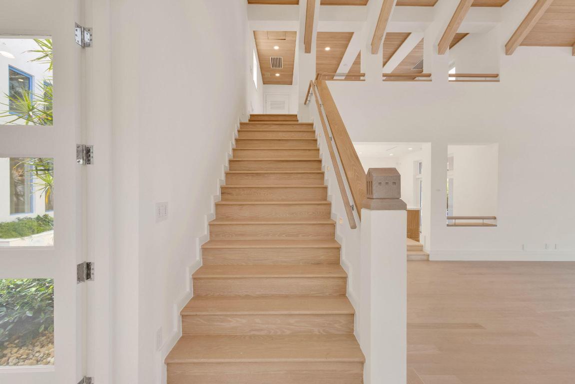 SAILFISH POINT - Residential