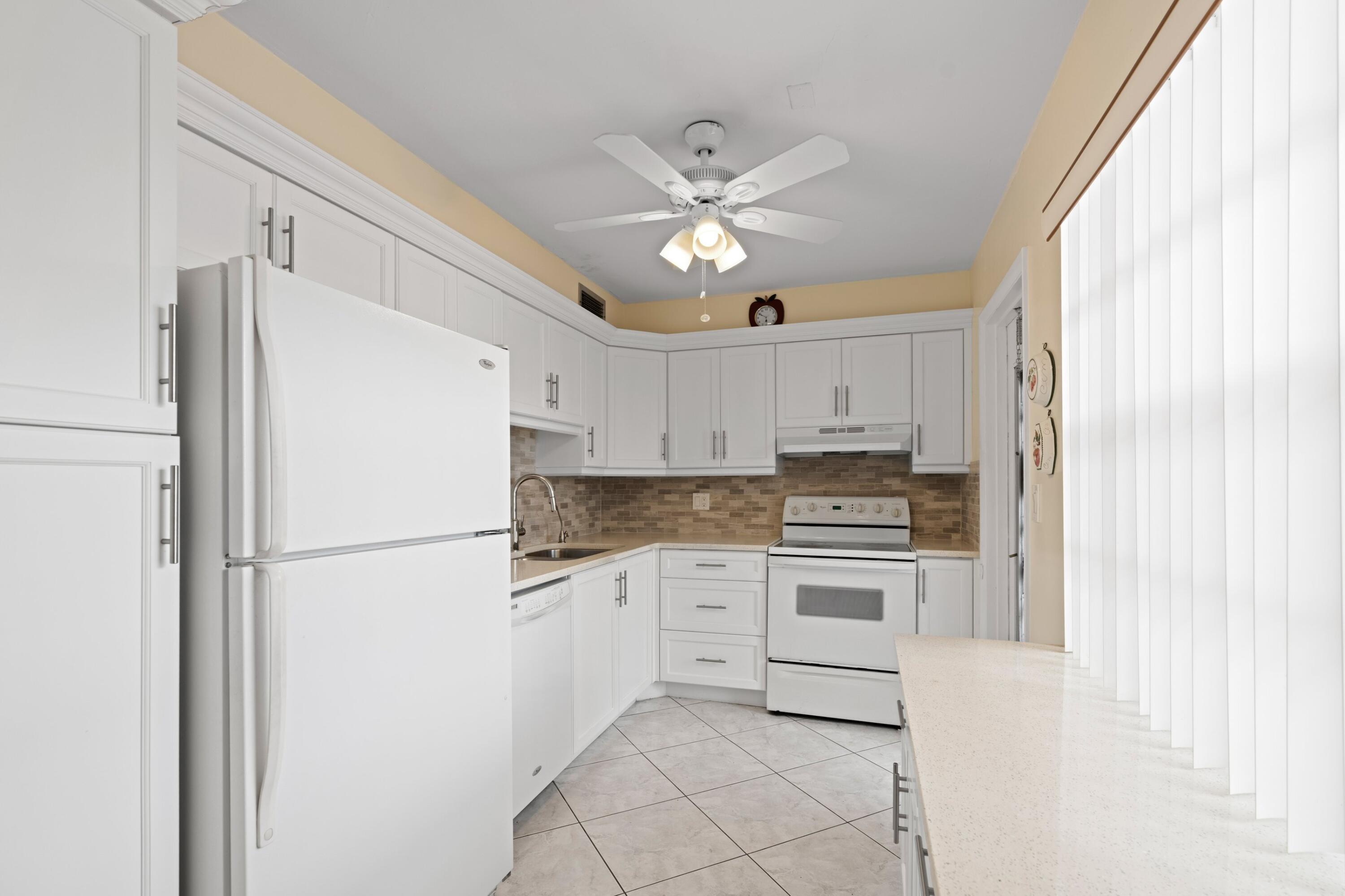 SAPPHIRE CONDO - Residential