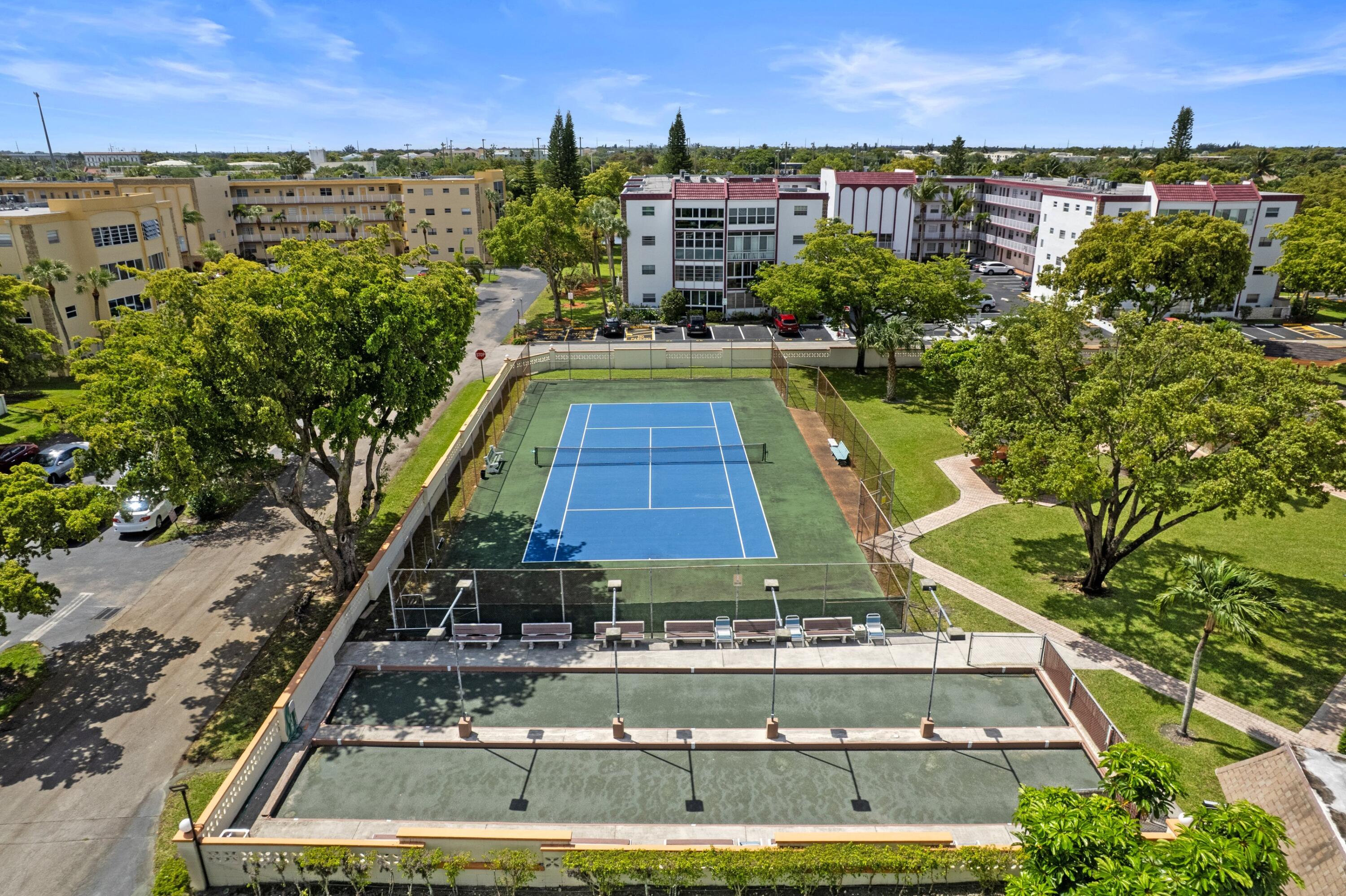 SAPPHIRE CONDO - Residential