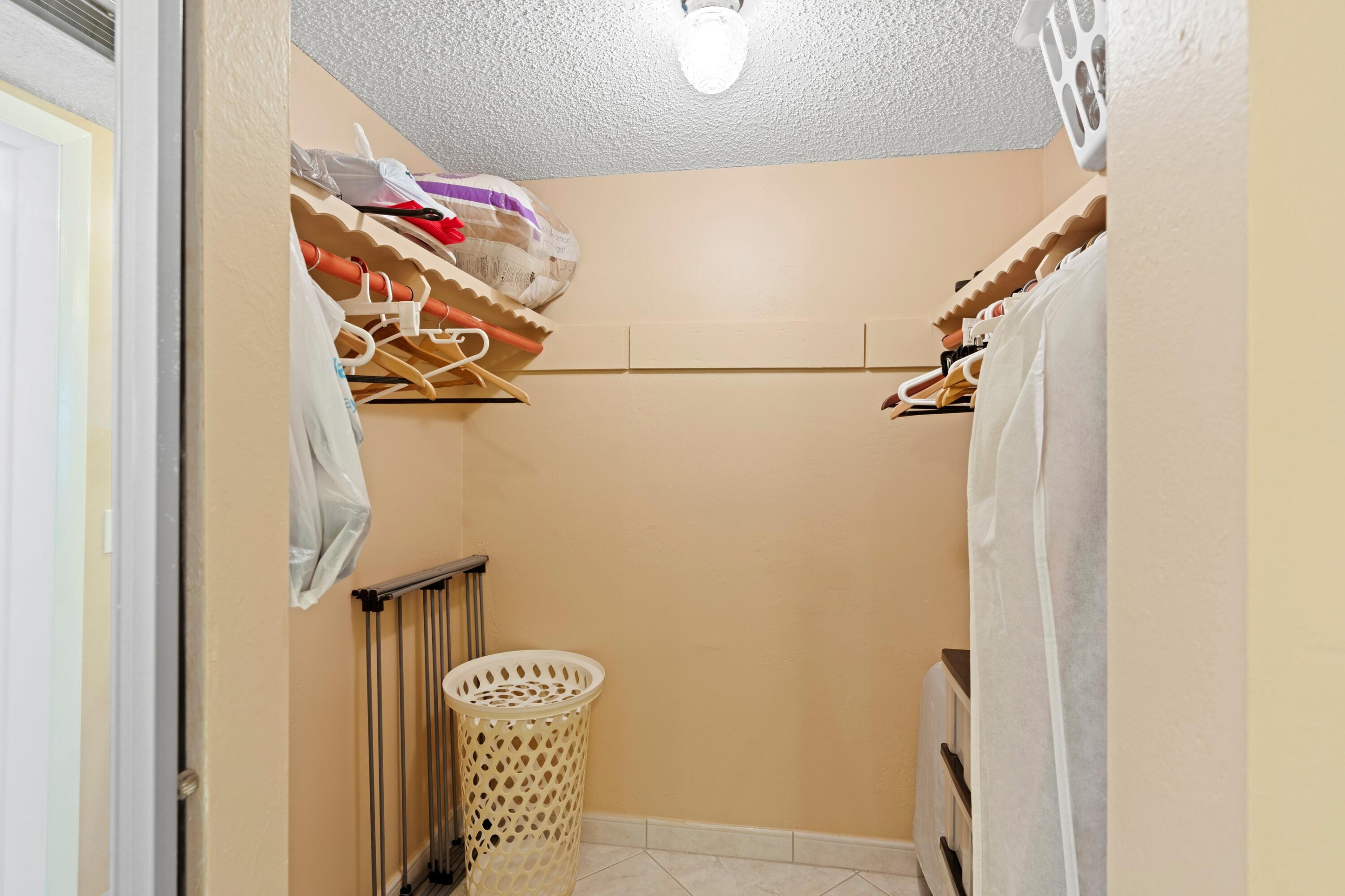 SAPPHIRE CONDO - Residential