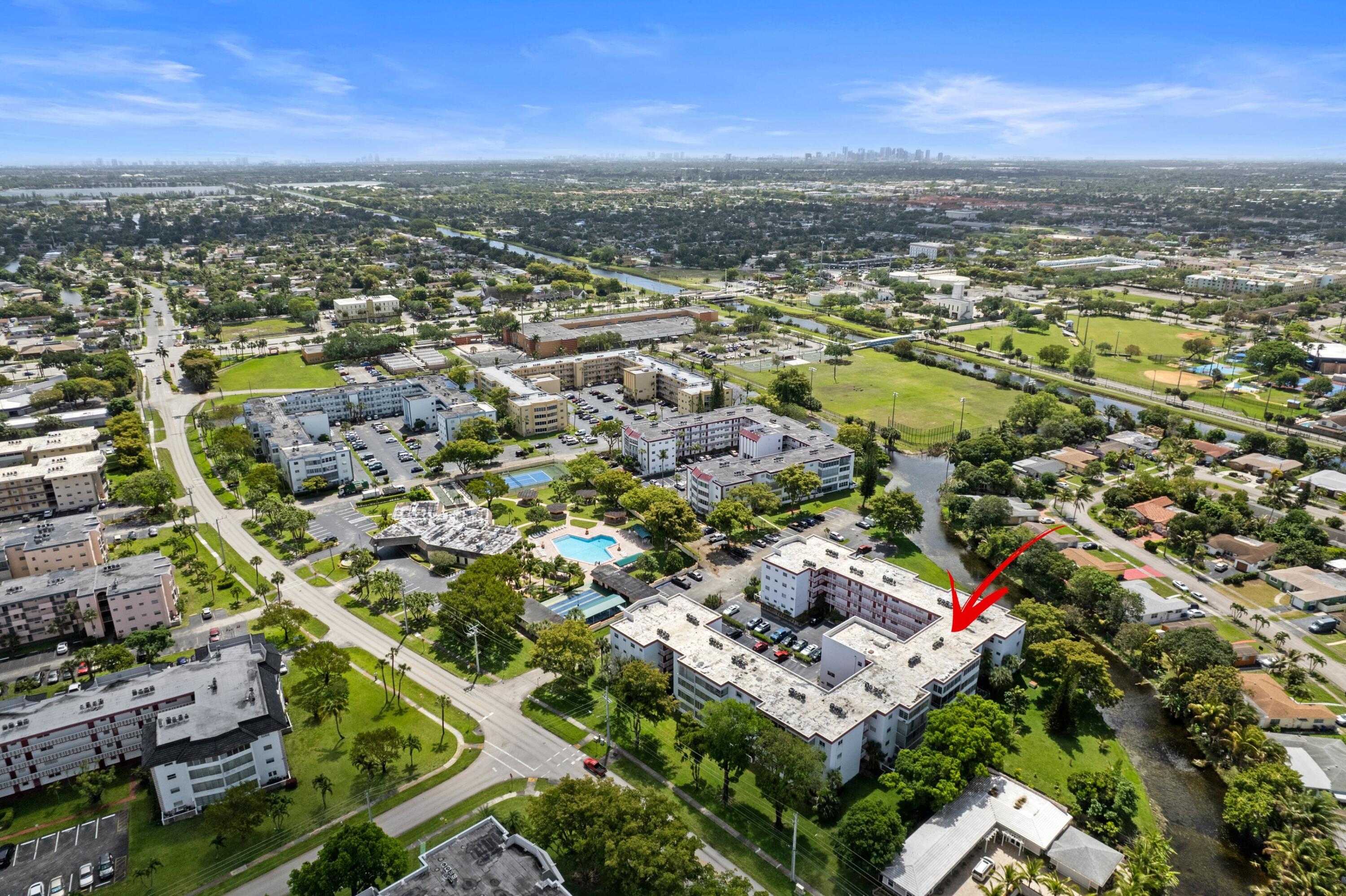 SAPPHIRE CONDO - Residential