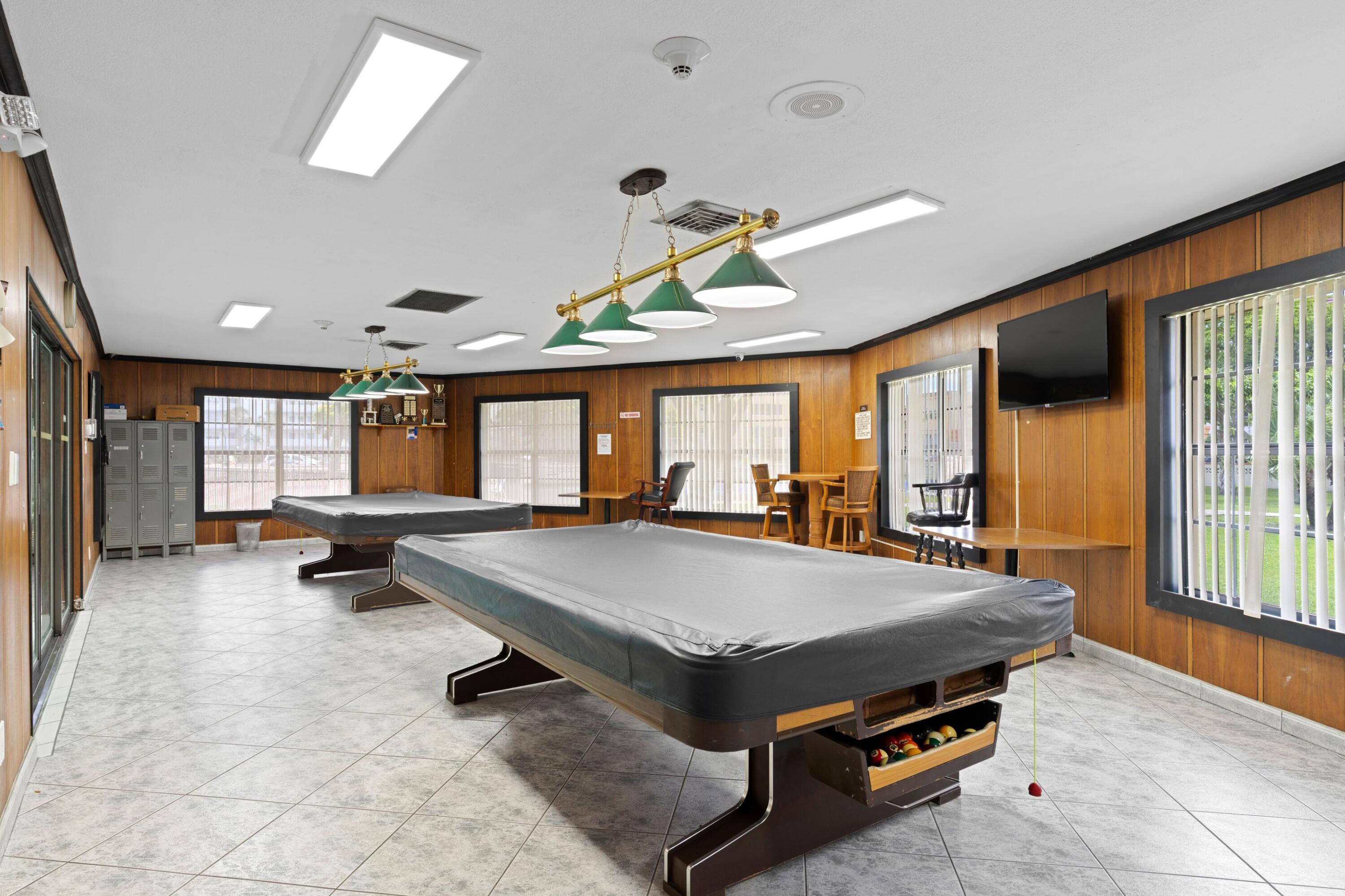 SAPPHIRE CONDO - Residential