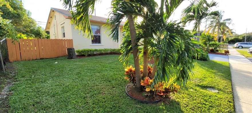 Recently renovated 3 bedroom 2 bath with Huge Backyard. No HOA, No community restrictions. Close to everything, Shopping, Interstate Access, Restaurants and, Shopping. Master Bedroom have a Walk-in Closet. Washer& Dryer Inside with Electric Water Heater. Roof two years, AC two years.... This home is Move-in Ready. No delays it's time to get into a single family residence you deserve...Let's Make It Happen!