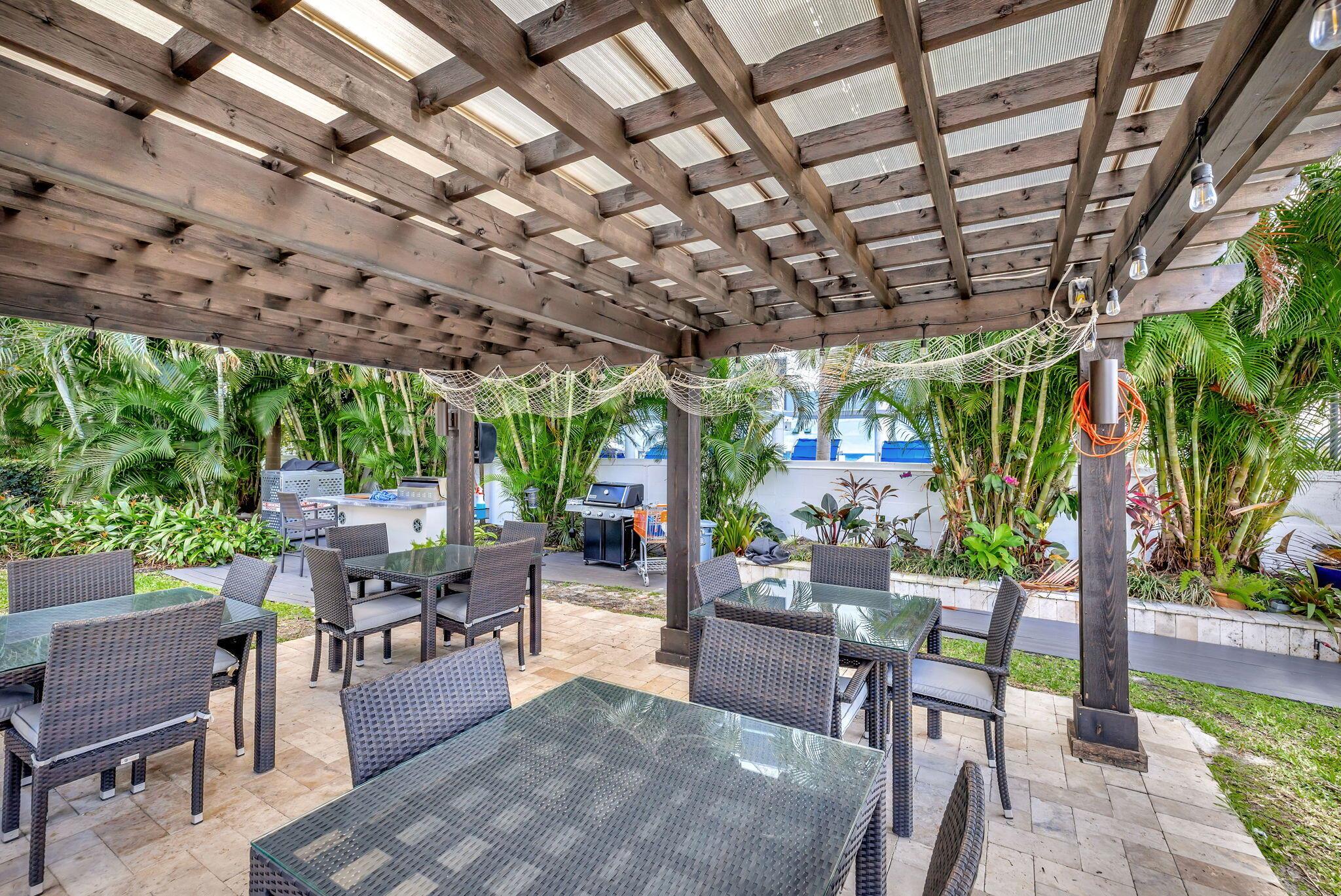 CORAL RIDGE TOWERS CO-OP - Residential