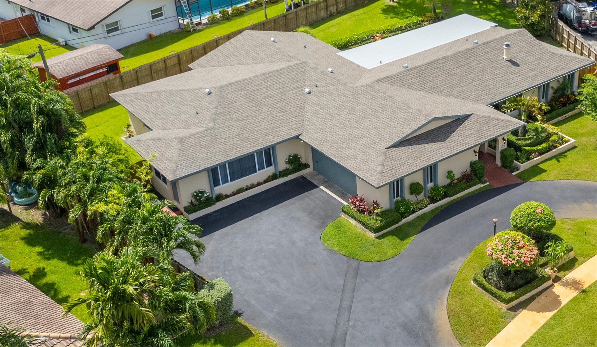 740 NW 74th Ter