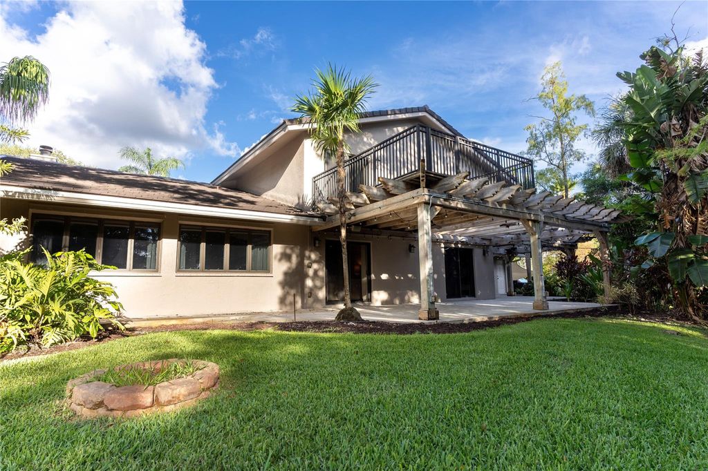 Photo of 5531 NW 80th Terrace, Parkland, FL 33067 (MLS # F10515494)