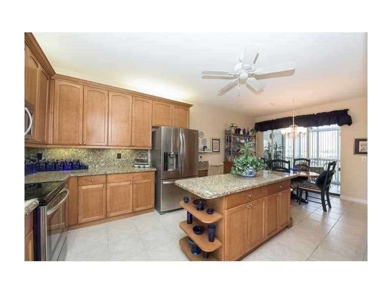 KINGS POINT SOUTHAMPTON - Residential