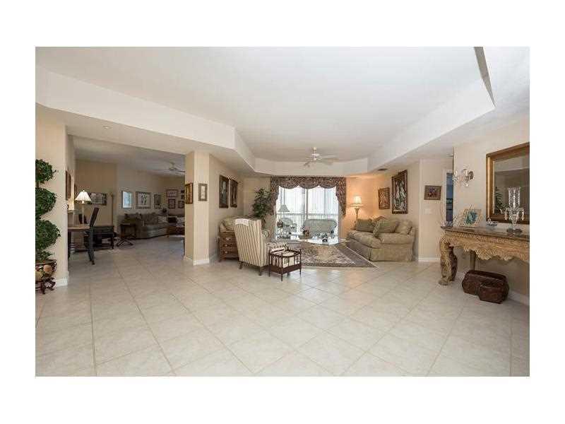 KINGS POINT SOUTHAMPTON - Residential