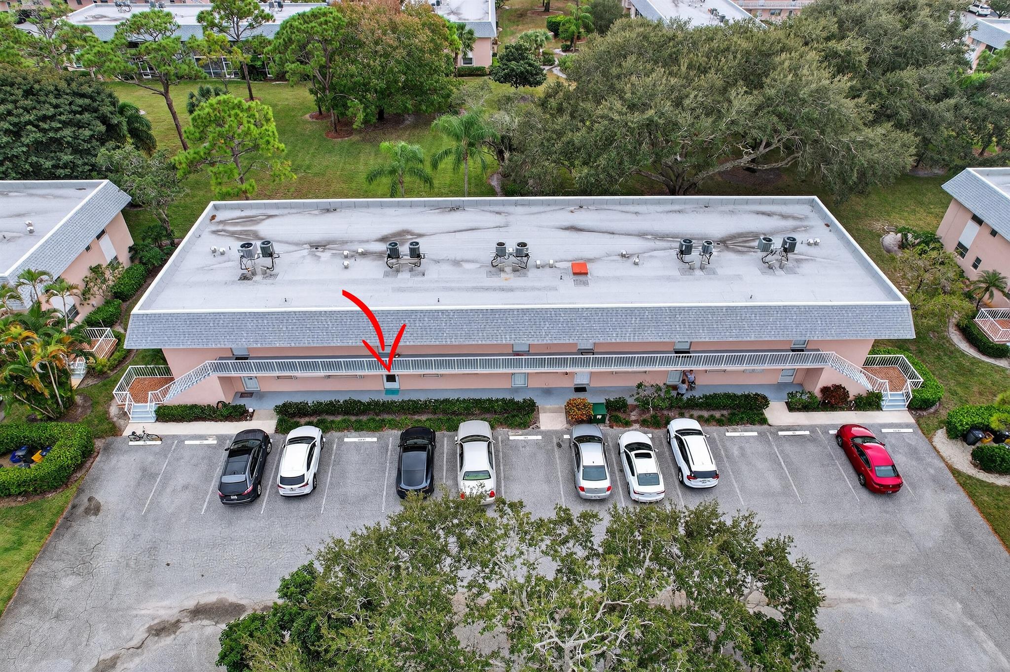 THE LITTLE CLUB CONDO - Residential